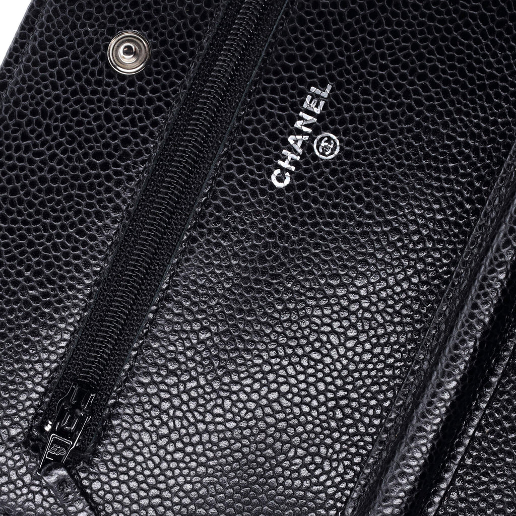 Wallet on Chain Quilted Caviar