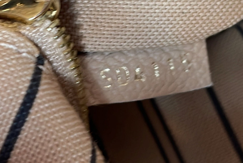 Bagatelle Hobo Monogram Empreinte Leather
