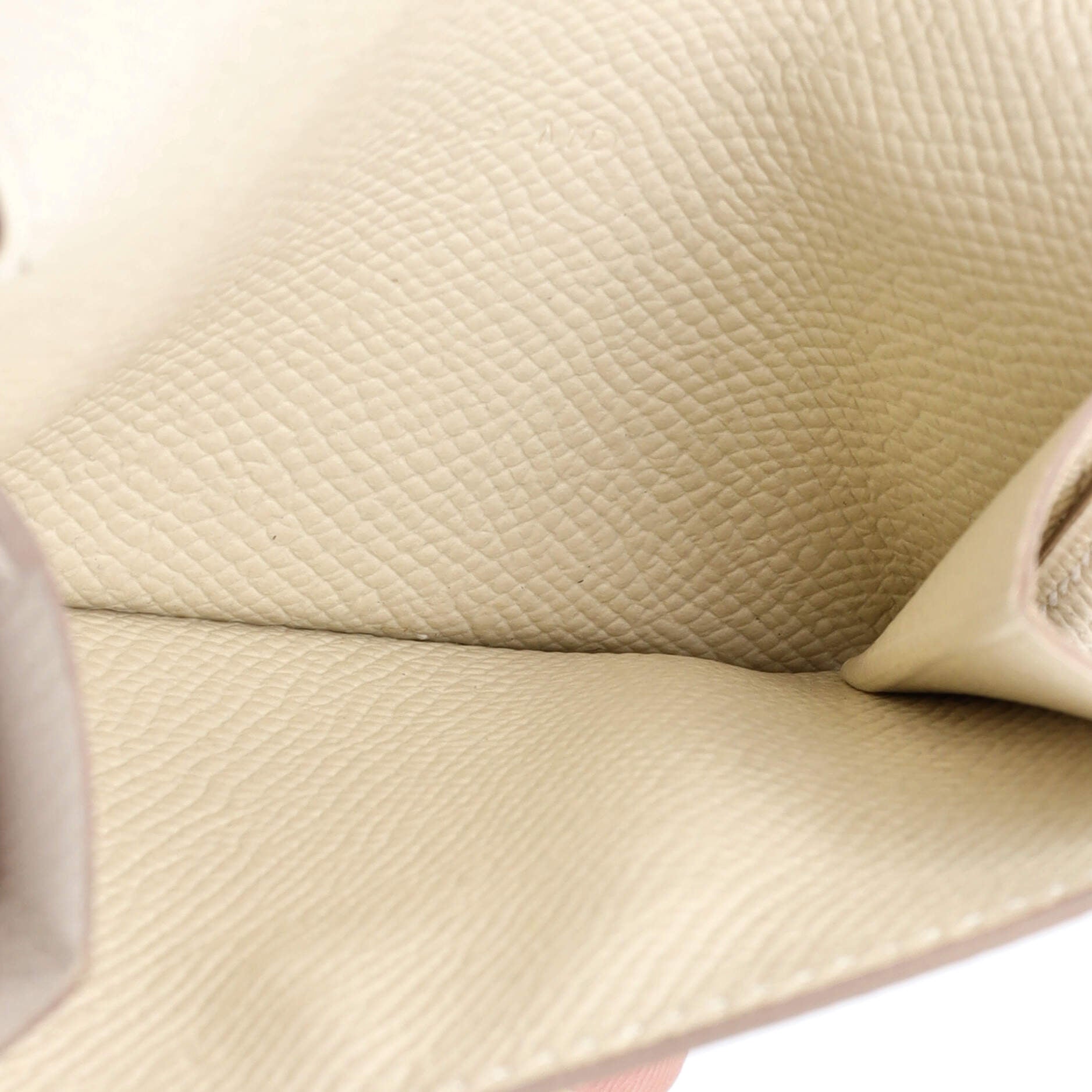 Kelly Pocket Compact Wallet Epsom
