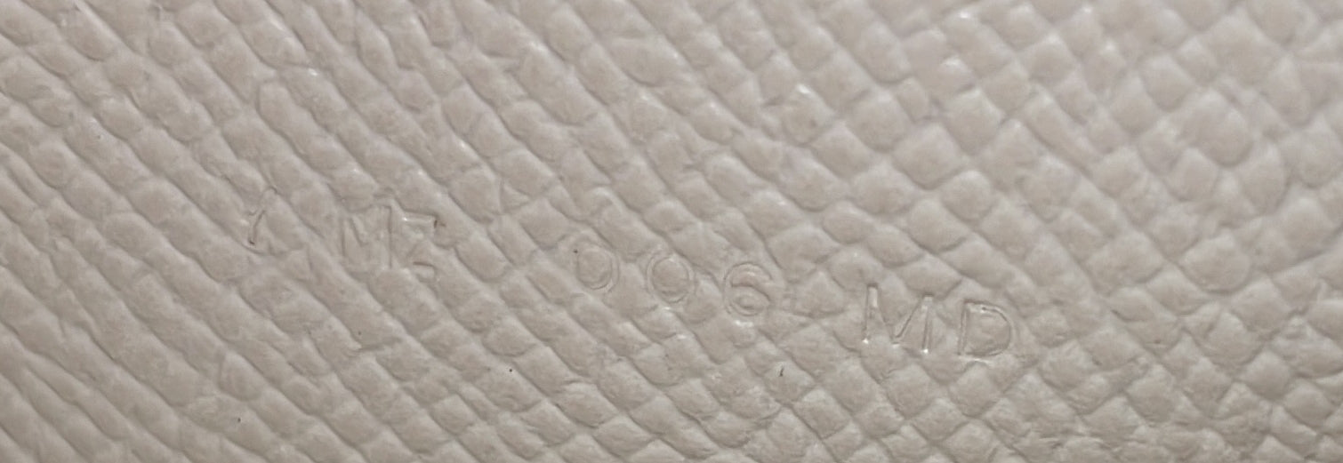 Kelly Pocket Compact Wallet Epsom