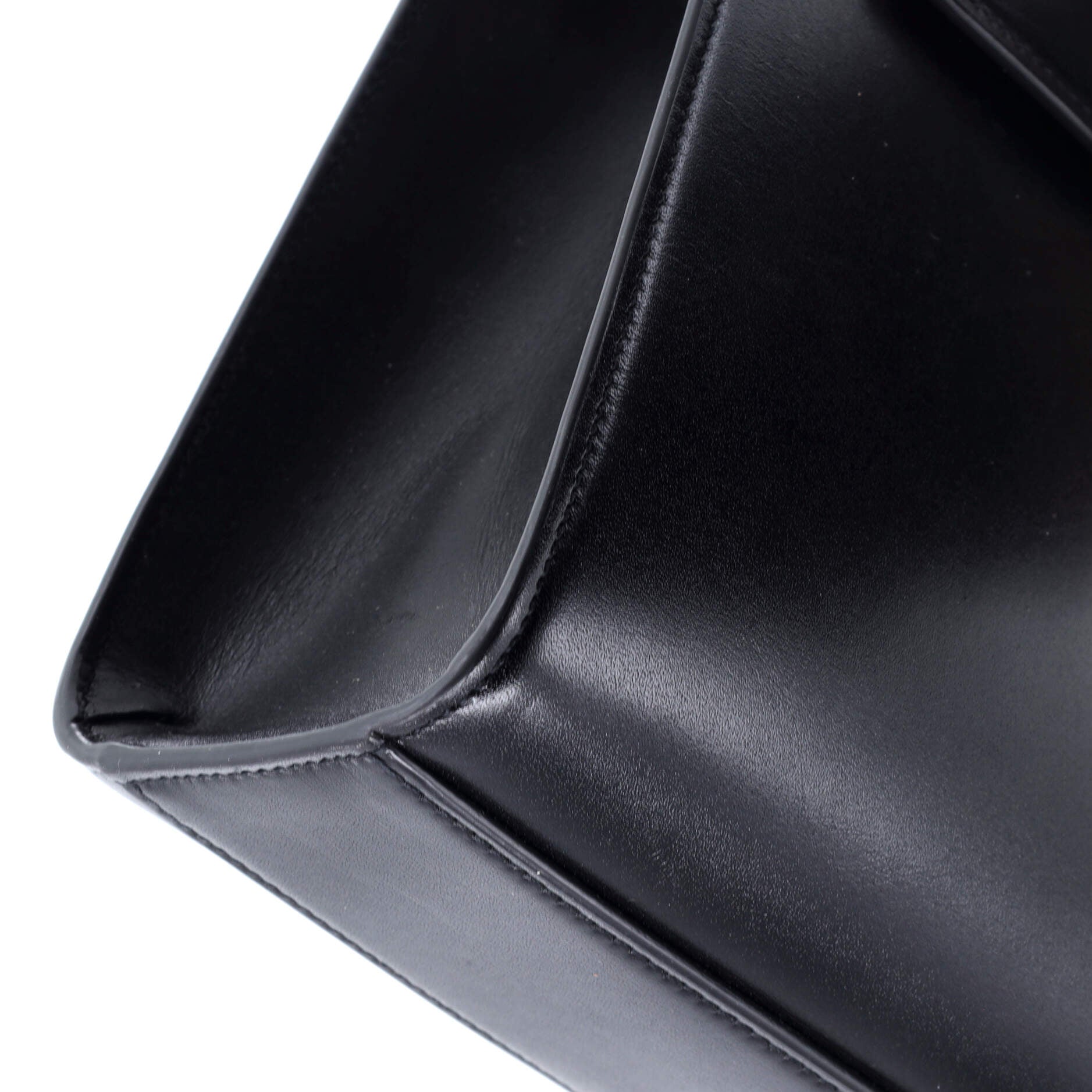 Manhattan Shoulder Bag Leather Medium