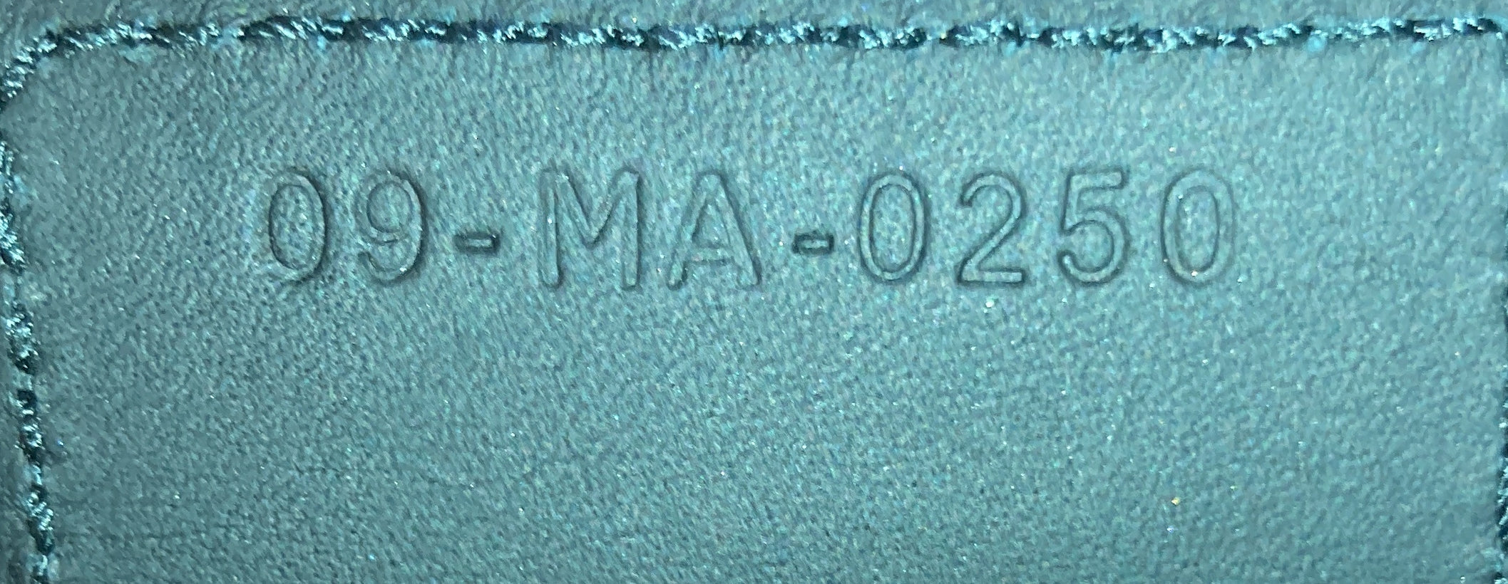 Ultra Matte Saddle Handbag Leather Medium