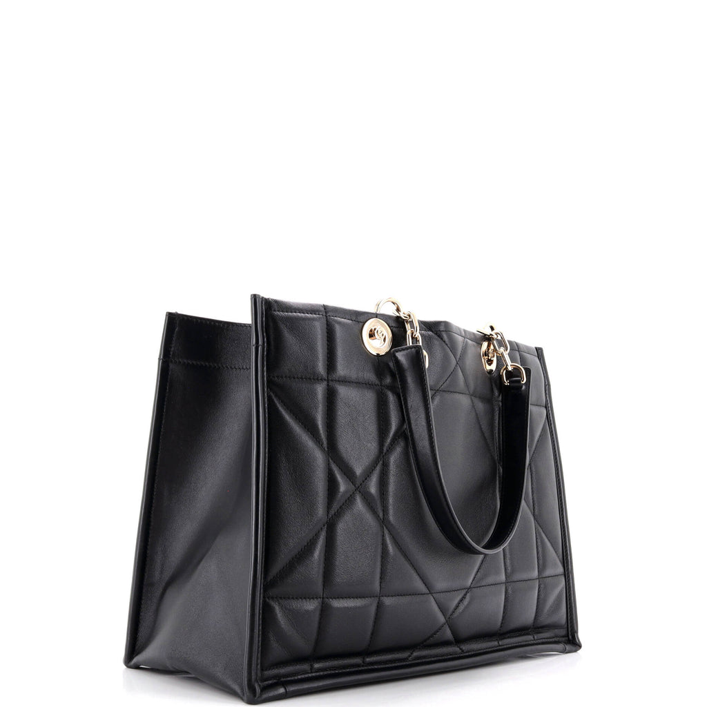 Essential Tote Archicannage Quilt Calfskin Medium