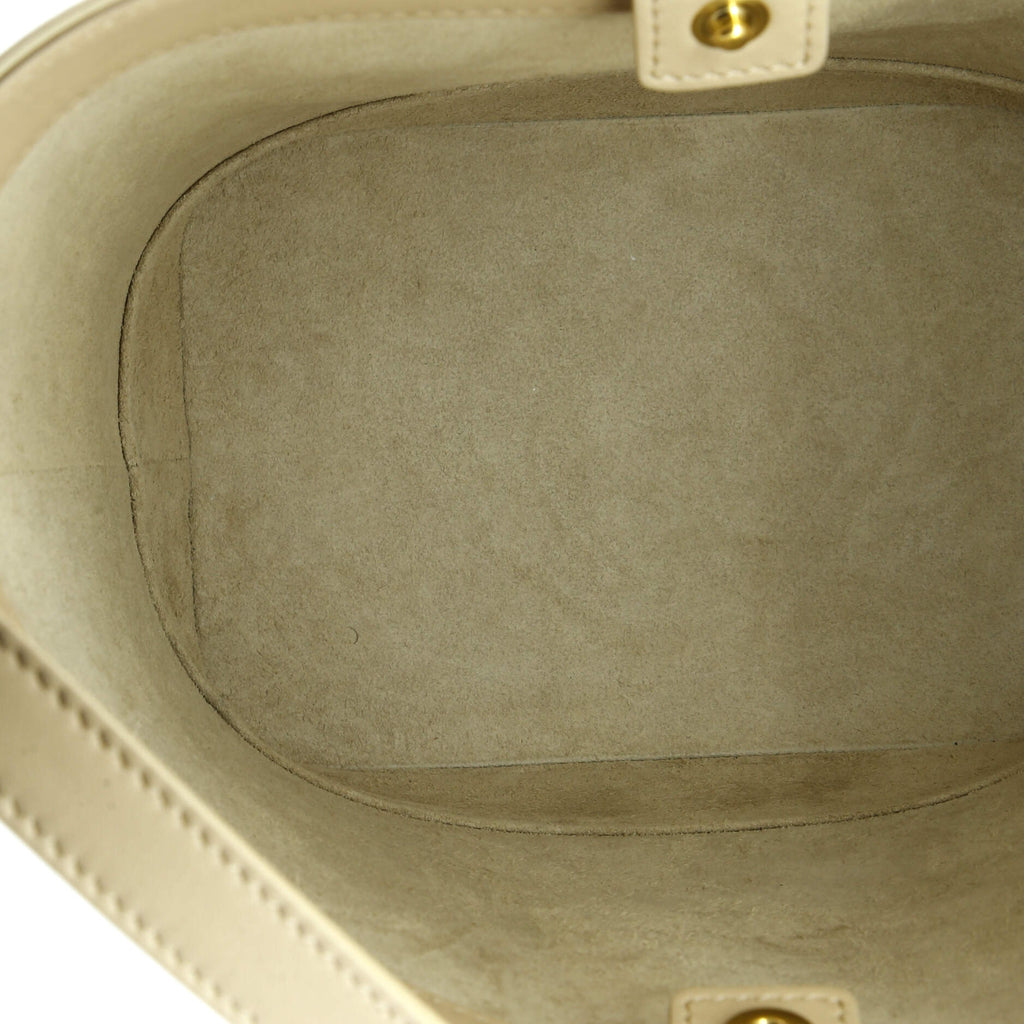 Cuir Triomphe Bucket Bag Leather Small