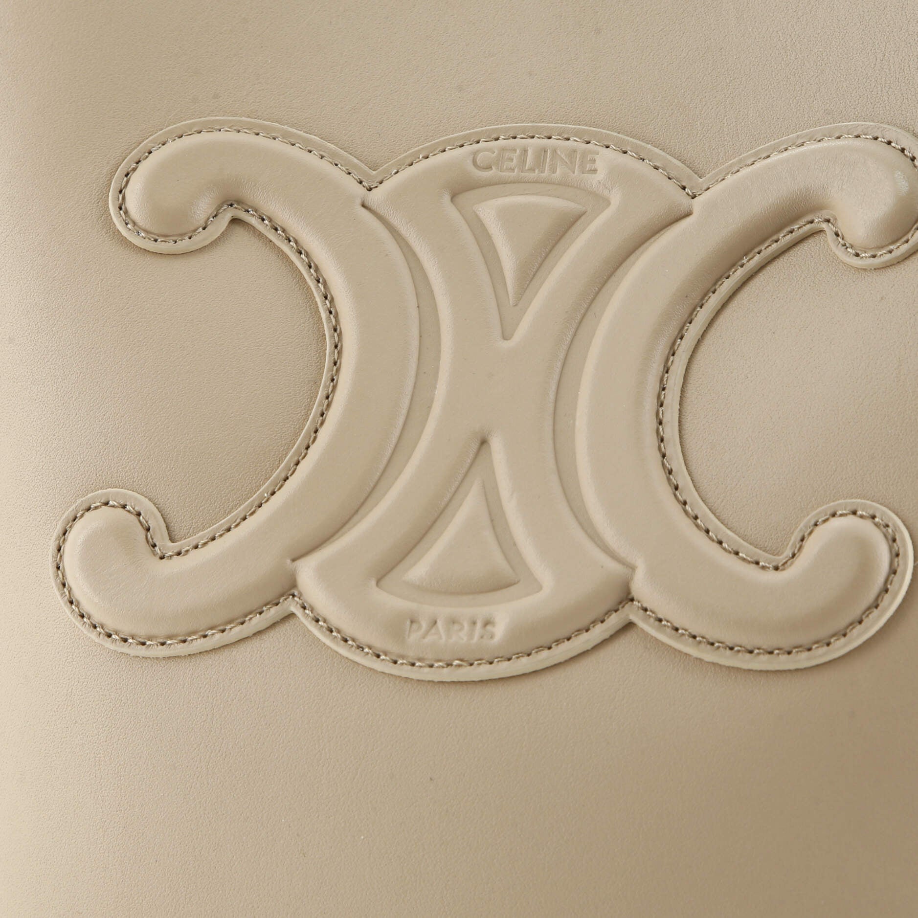 Cuir Triomphe Bucket Bag Leather Small