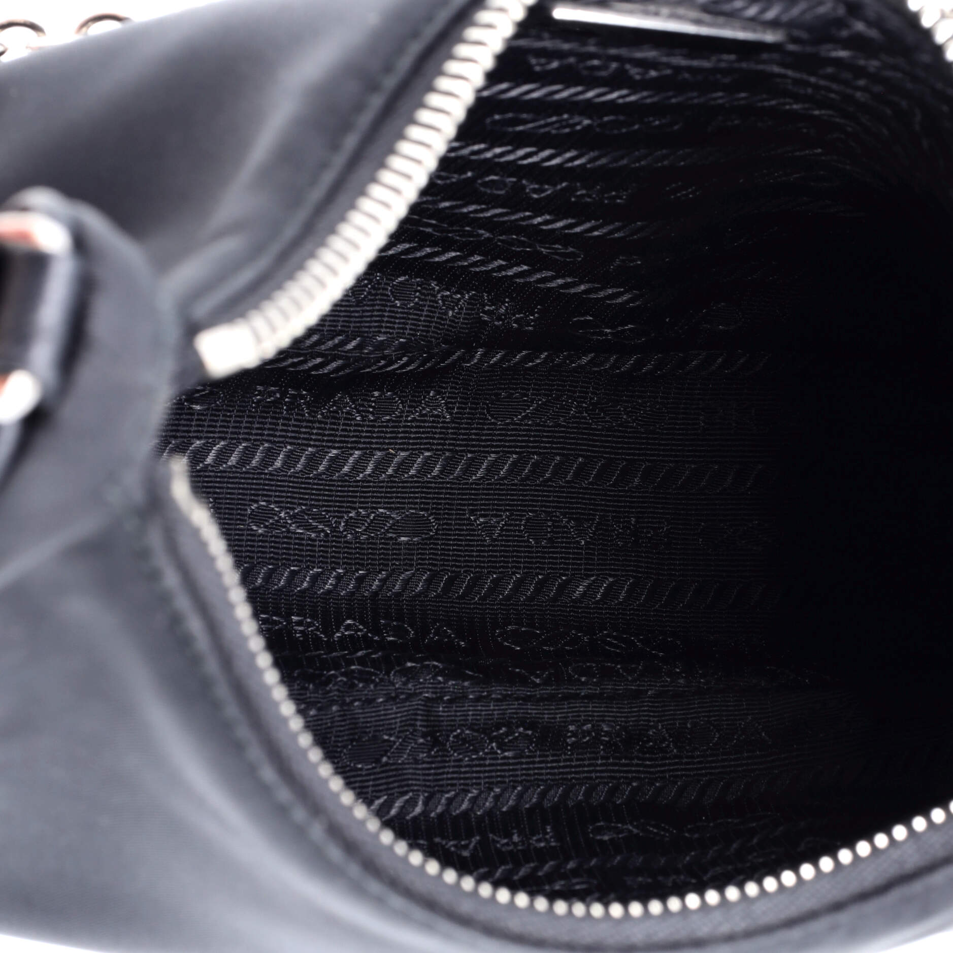 Re-Edition 2005 Shoulder Bag Tessuto Small