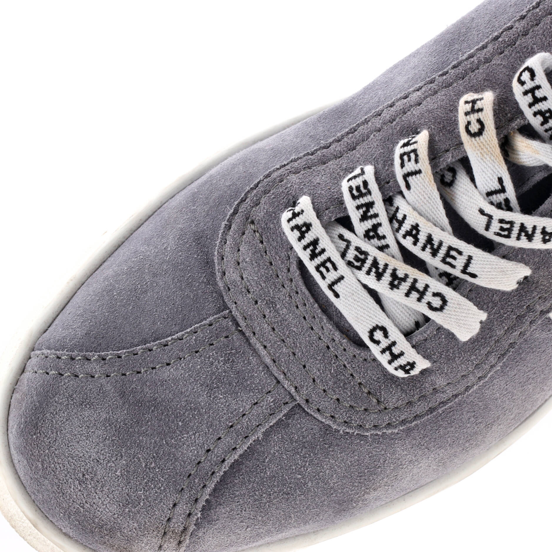 Women's CC Low-Top Flat Runner Sneakers Suede