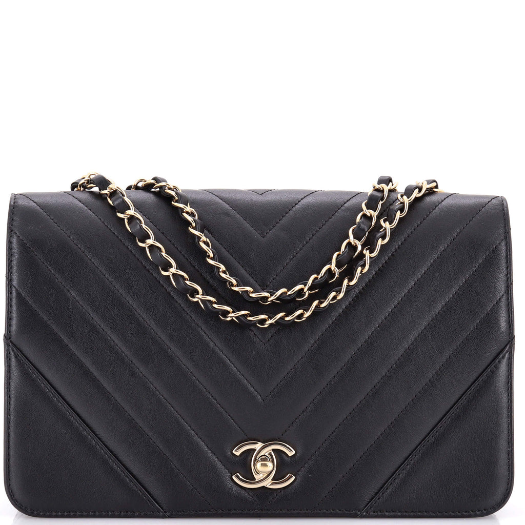 Statement Flap Bag Chevron Calfskin Medium