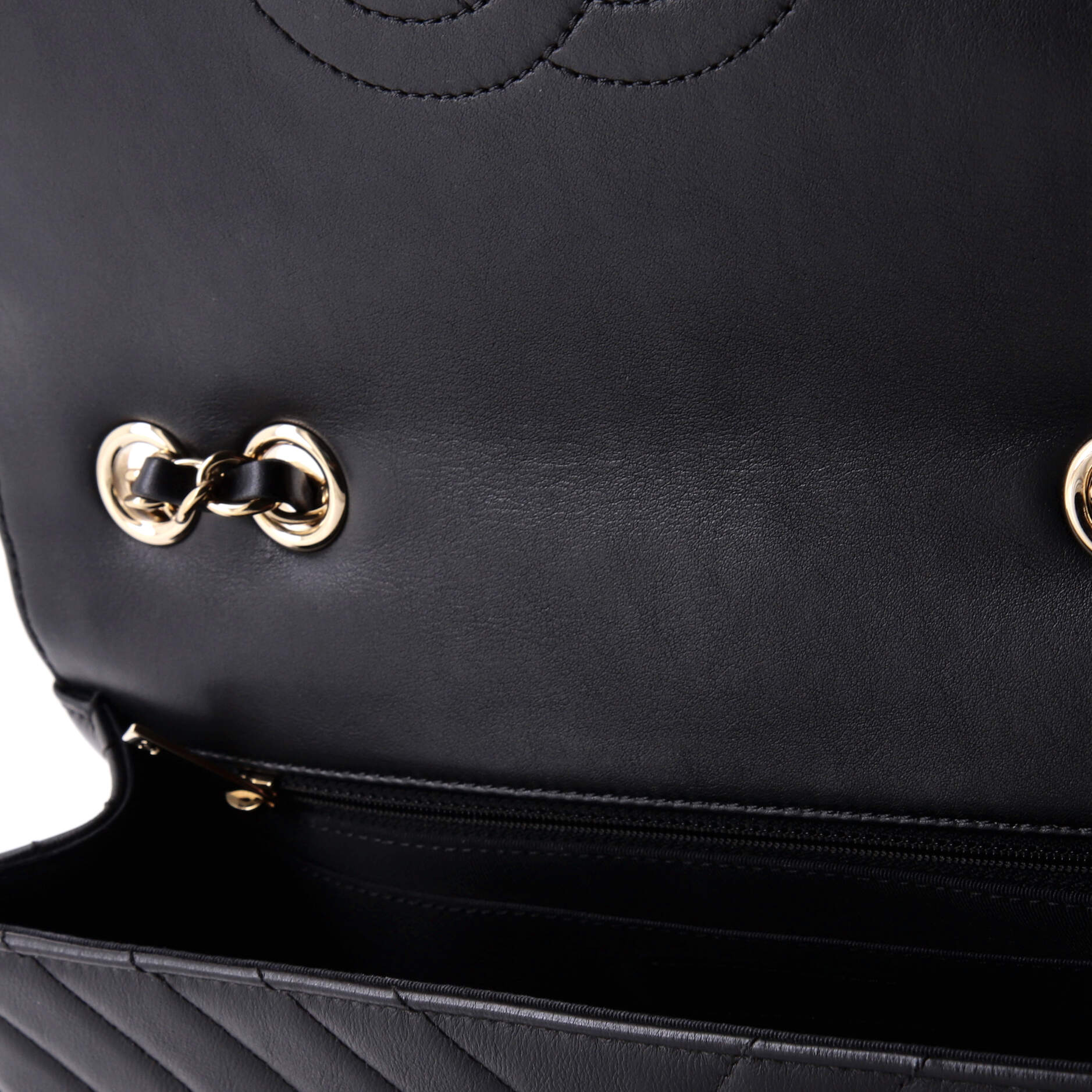 Statement Flap Bag Chevron Calfskin Medium