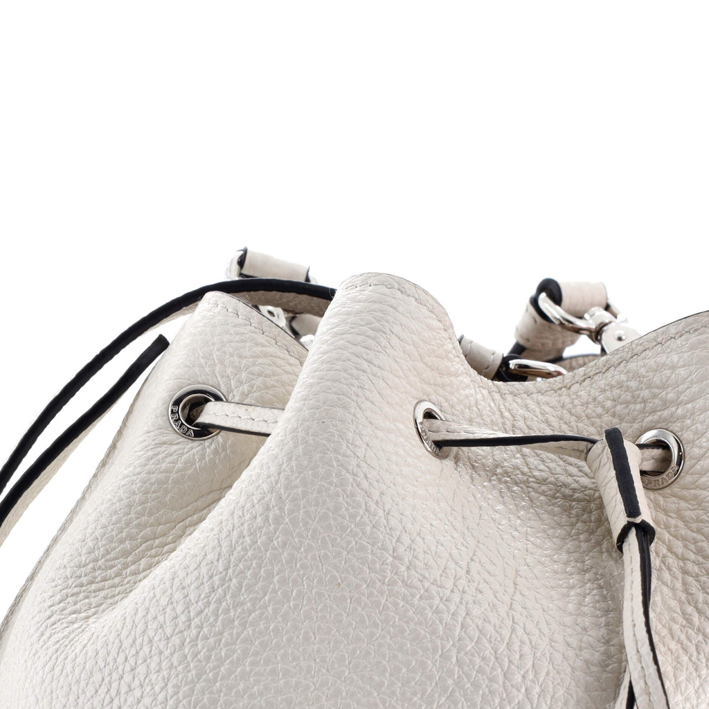 Flou Bucket Bag Vitello Daino Small