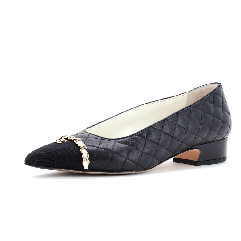 Women's CC Chain Pointed Cap Toe Pumps Quilted Leather with Grosgrain