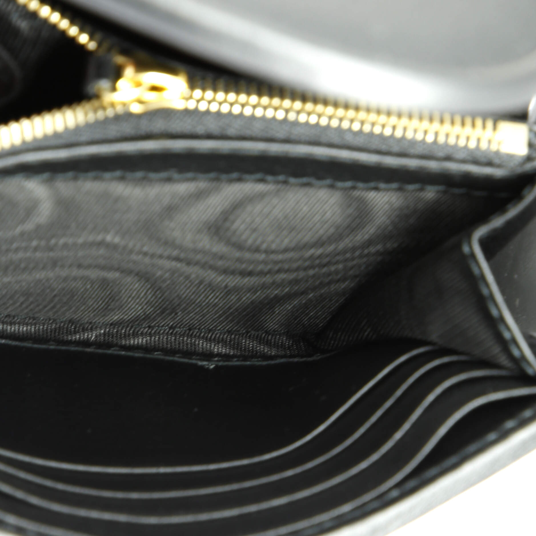 Blondie NM Wallet on Chain Leather Medium