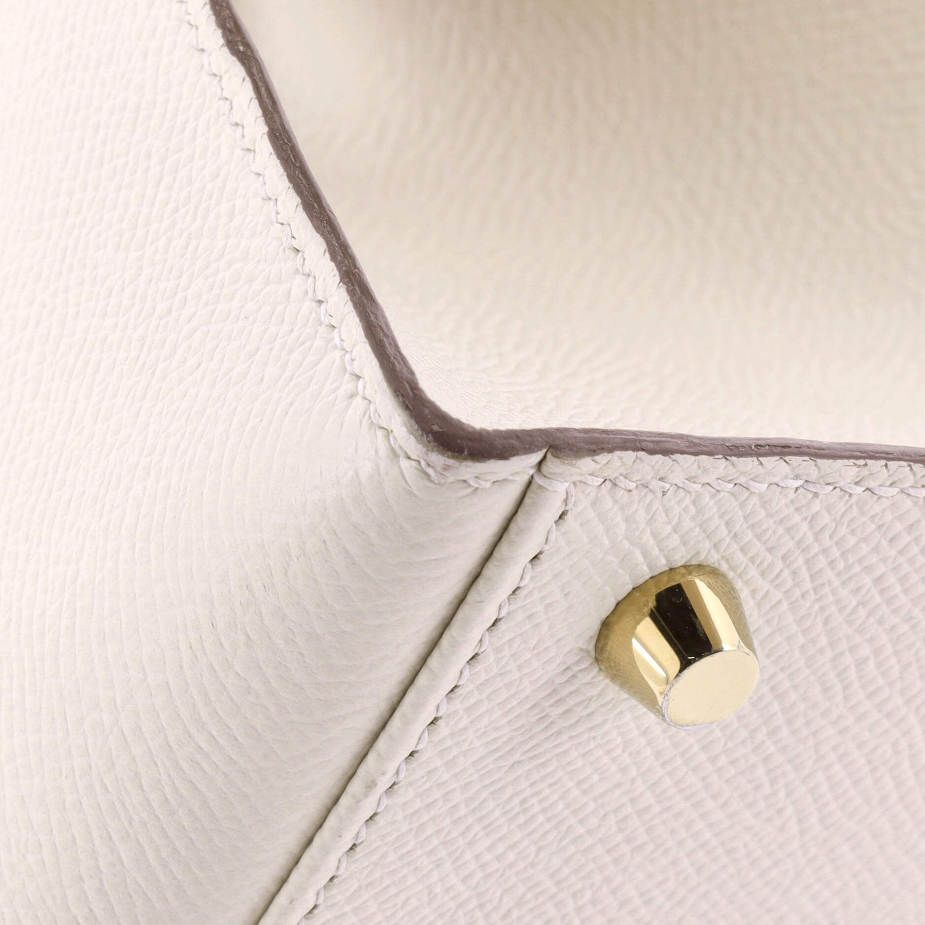 Kelly Handbag Light Epsom with Gold Hardware 28