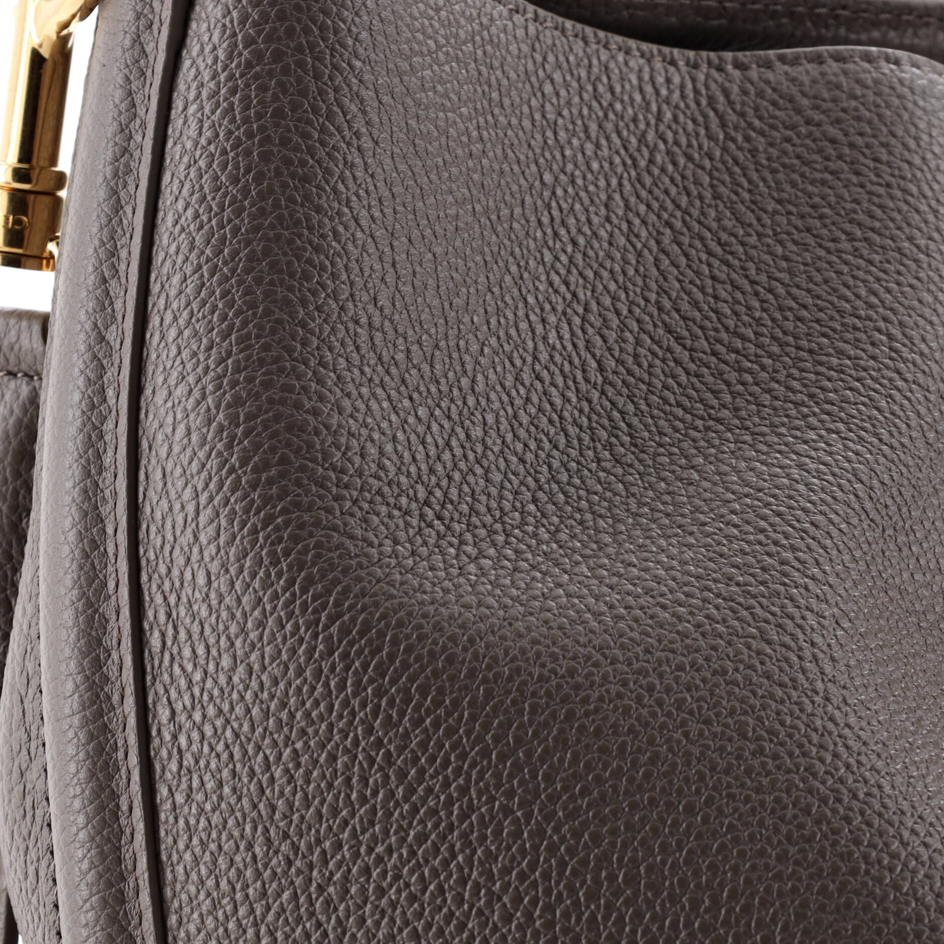 Bucket 16 Bag Leather