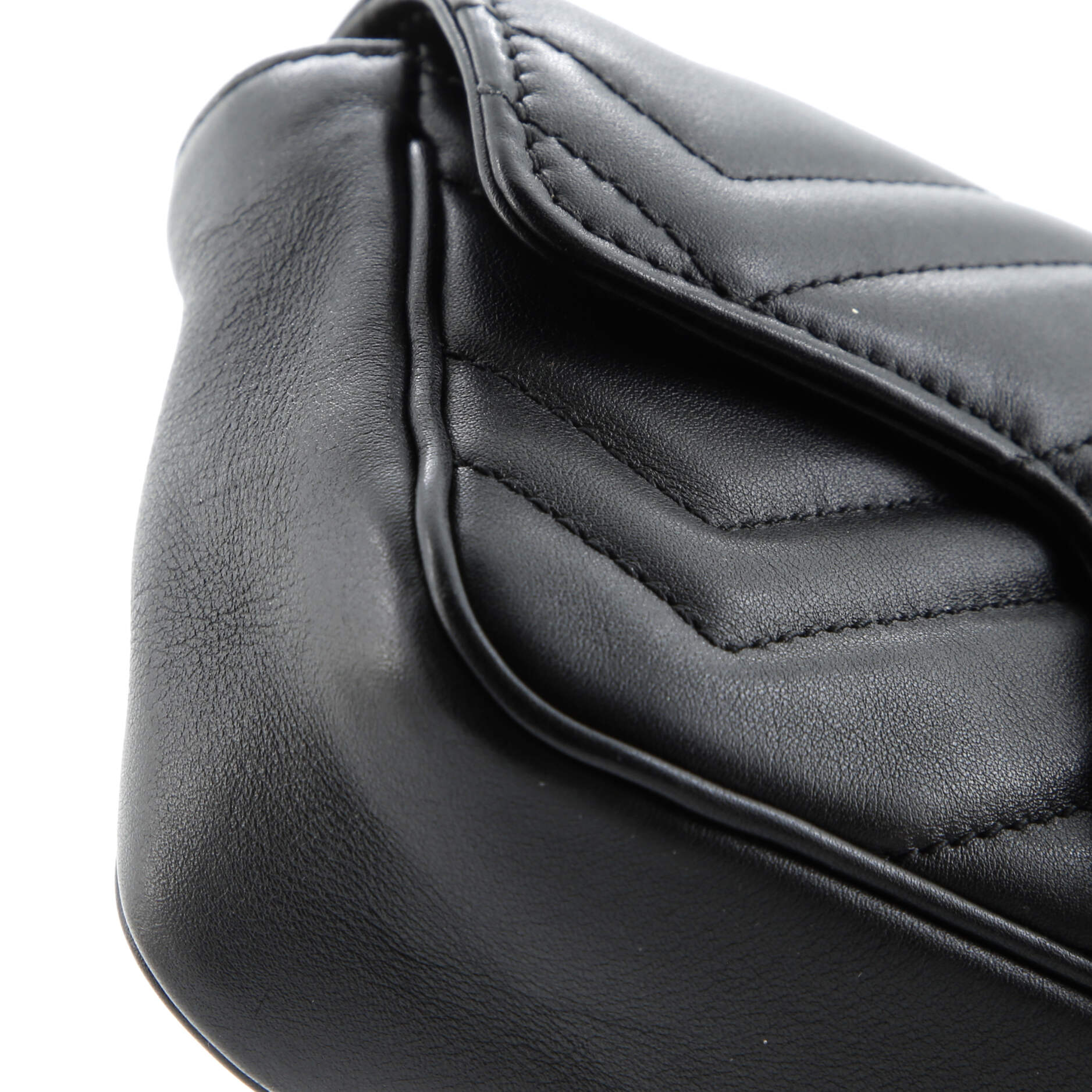 GG Marmont Flap Bag Matelasse Leather Super Mini