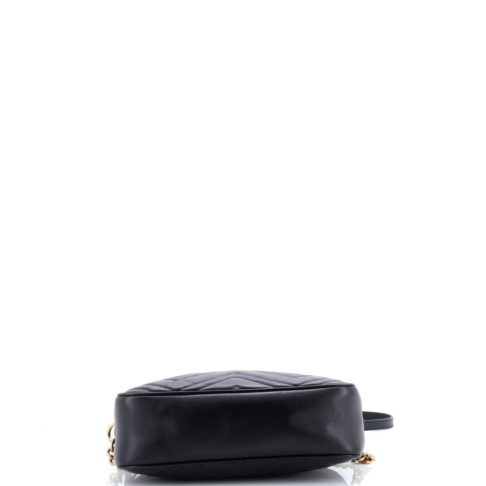 GG Marmont Shoulder Bag Matelasse Leather Small