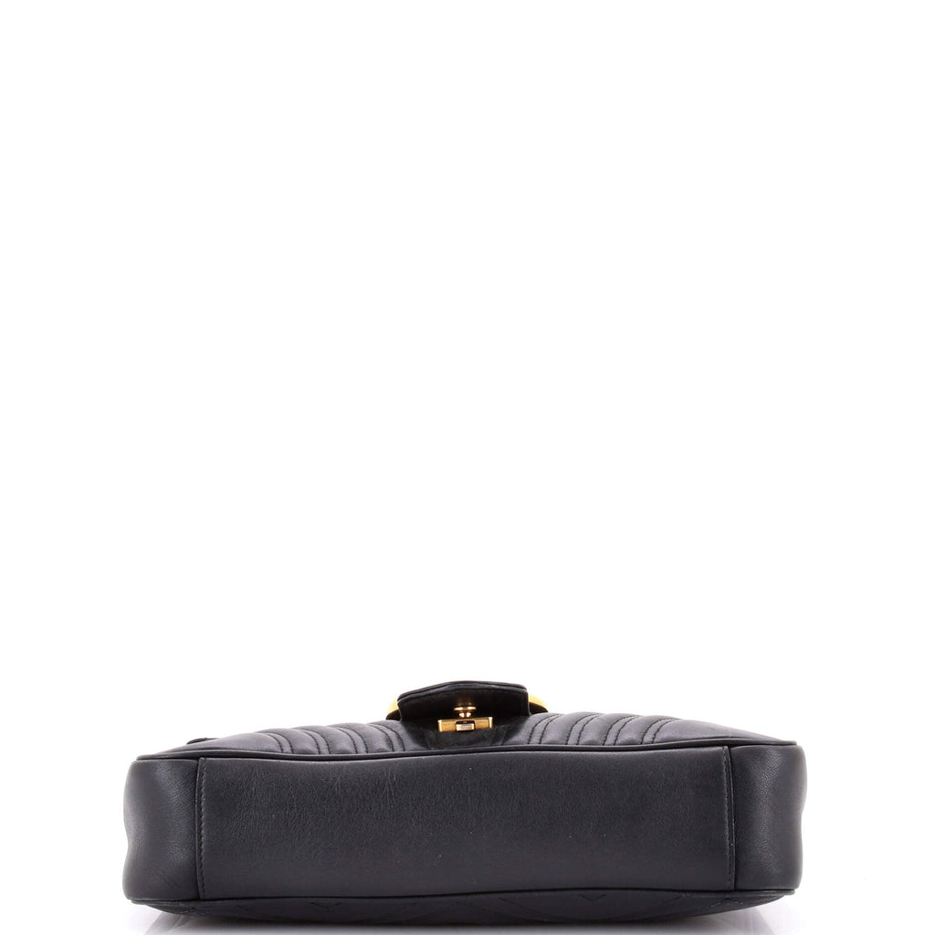 GG Marmont Flap Bag Matelasse Leather Medium