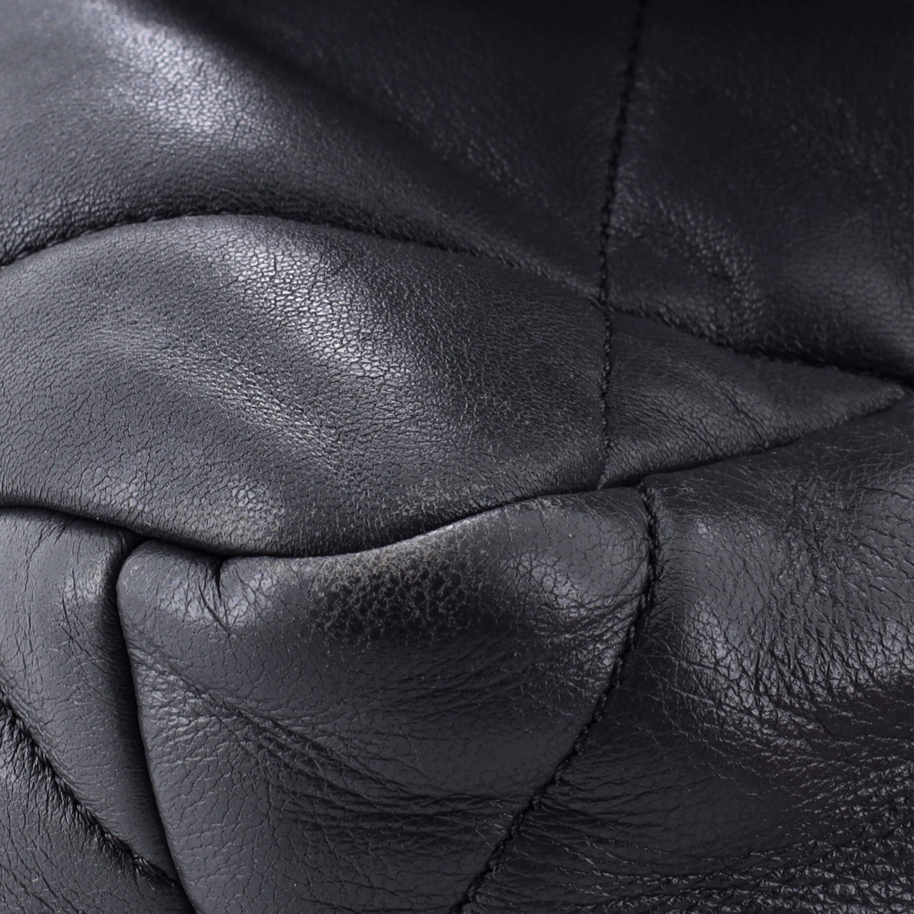 19 Flap Bag Quilted Leather Medium