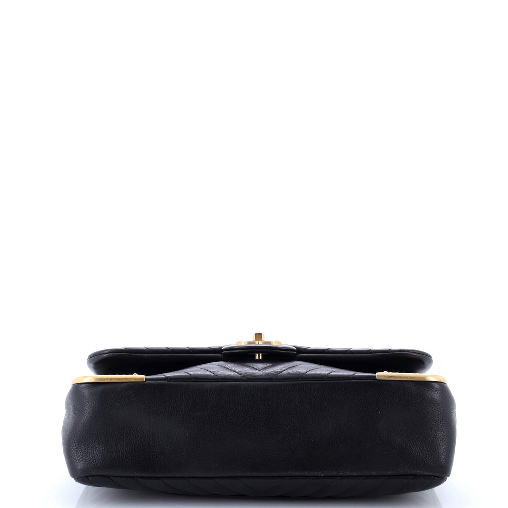 Rock the Corner Flap Bag Chevron Leather Medium