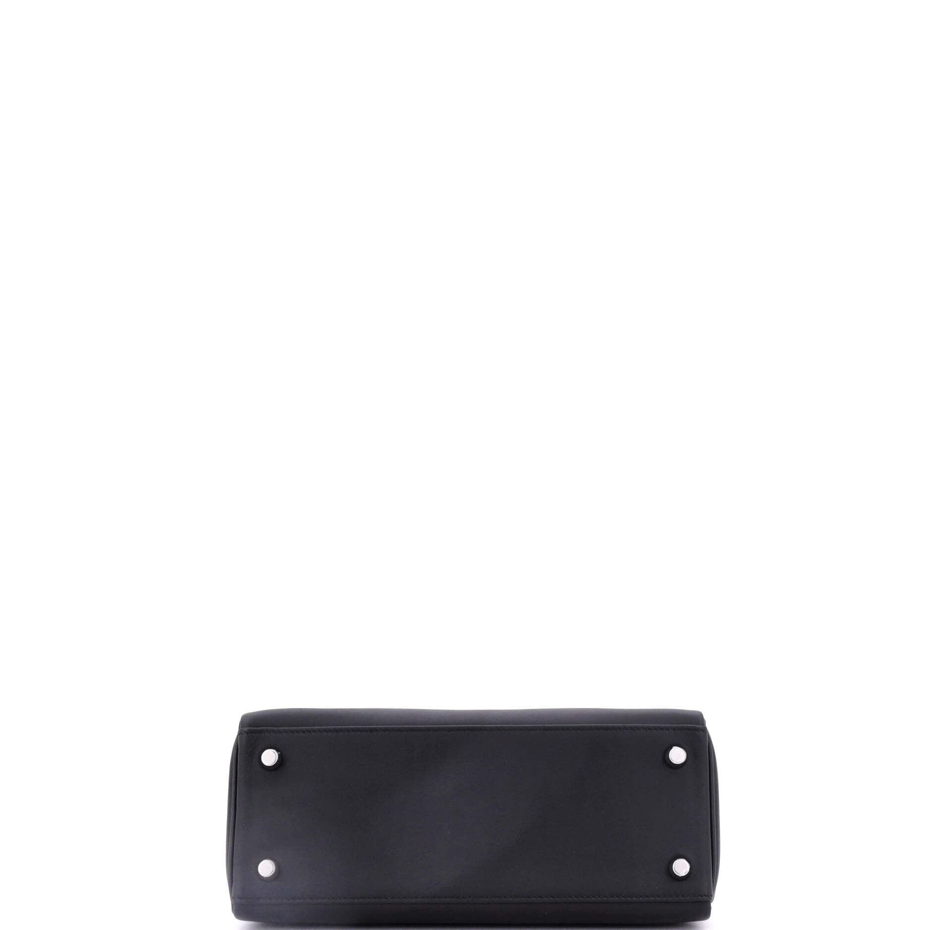 Kelly Handbag Noir Swift with Palladium Hardware 25