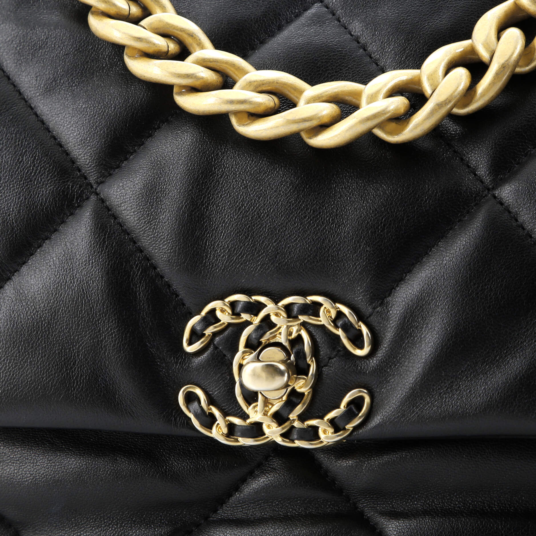 19 Flap Bag Quilted Leather Large