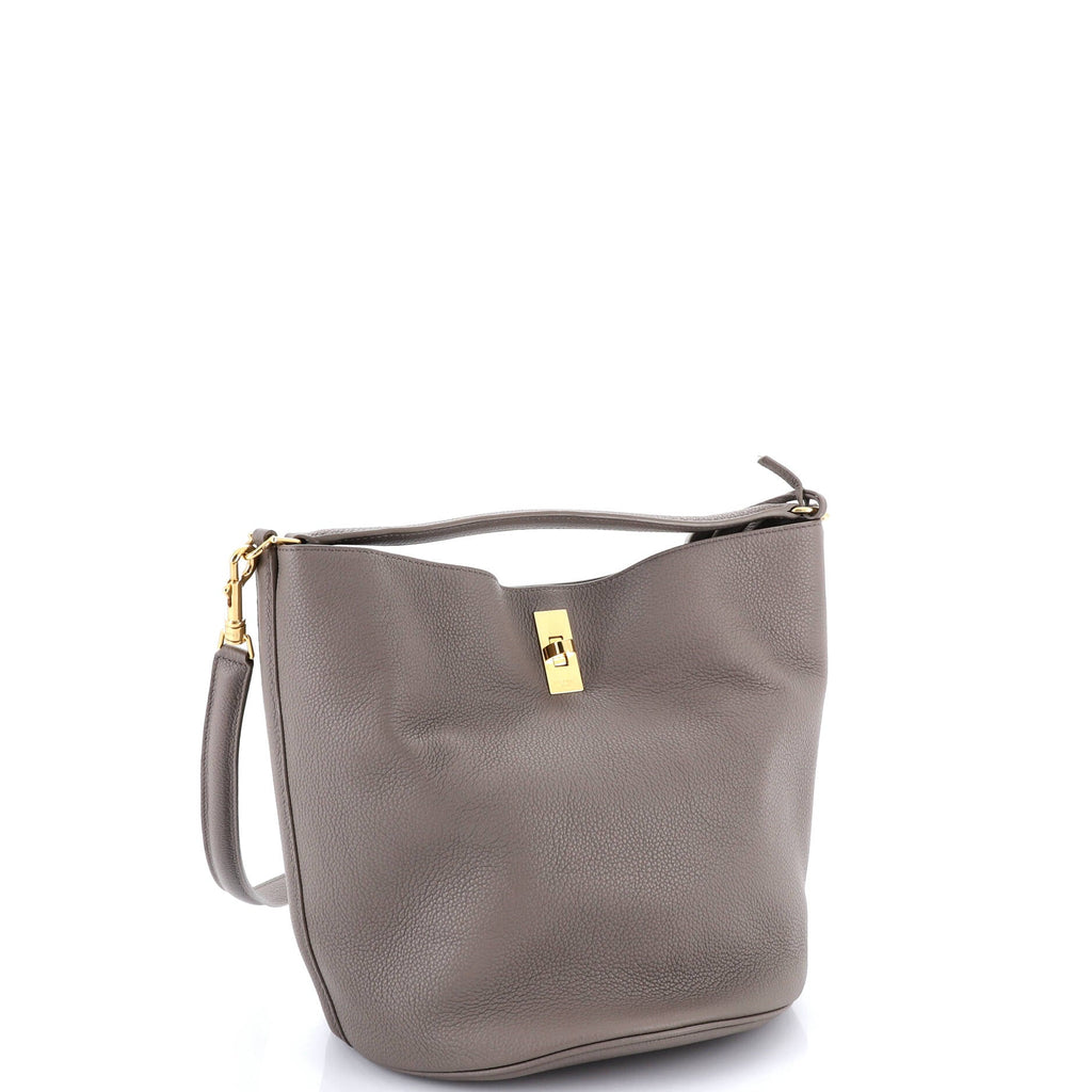 Bucket 16 Bag Leather