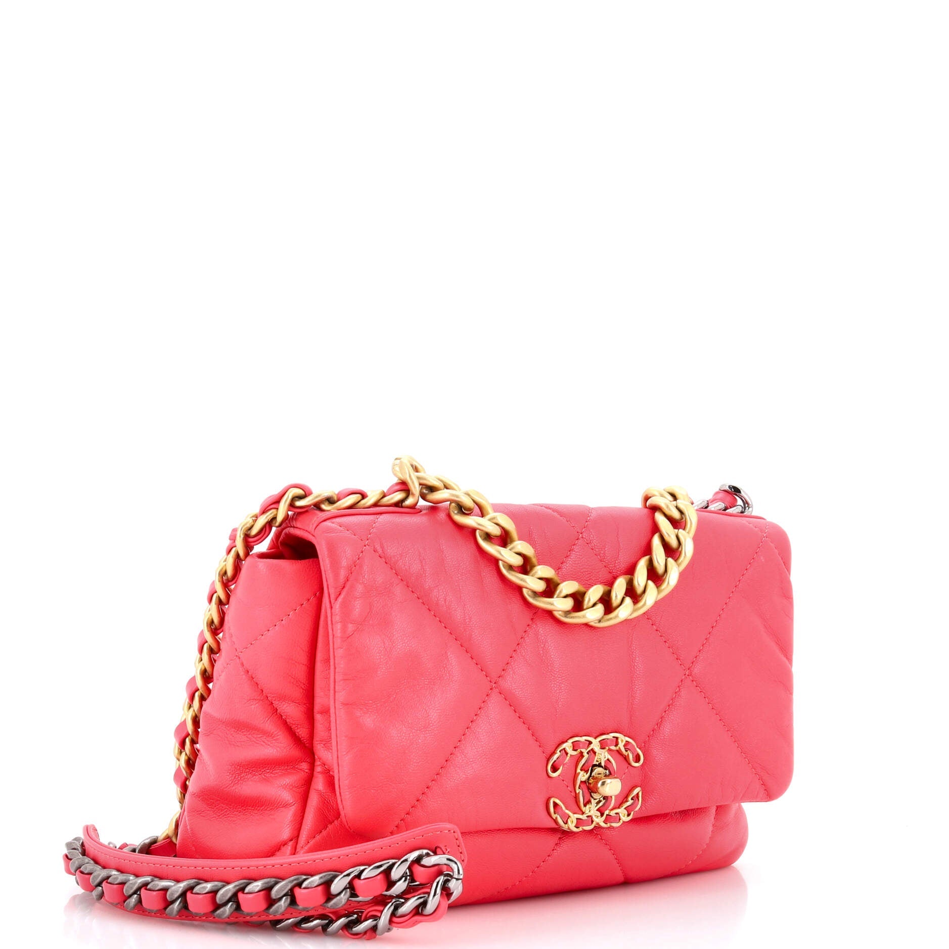 19 Flap Bag Quilted Leather Medium