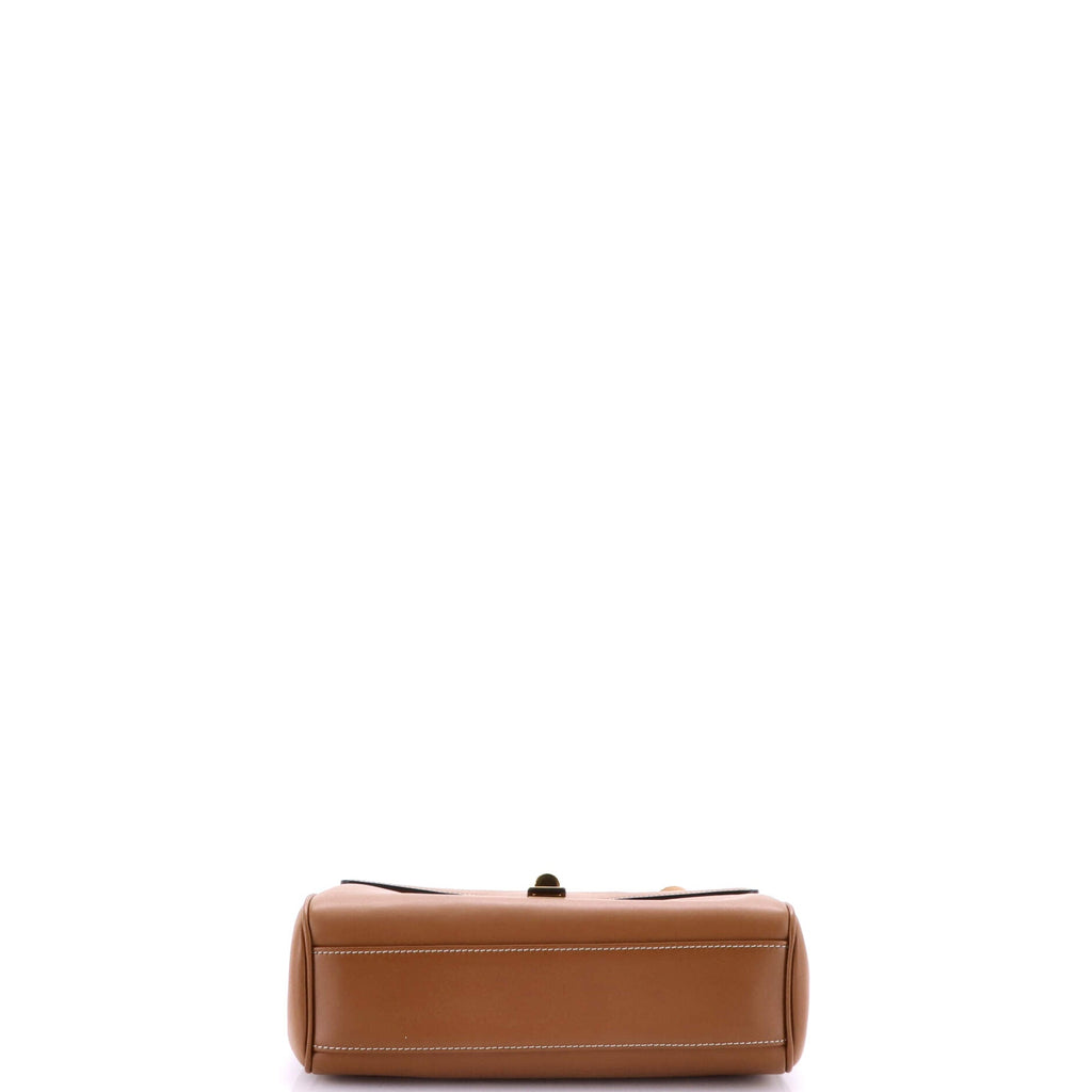 Soft 16 Bag Grainy Calfskin Teen