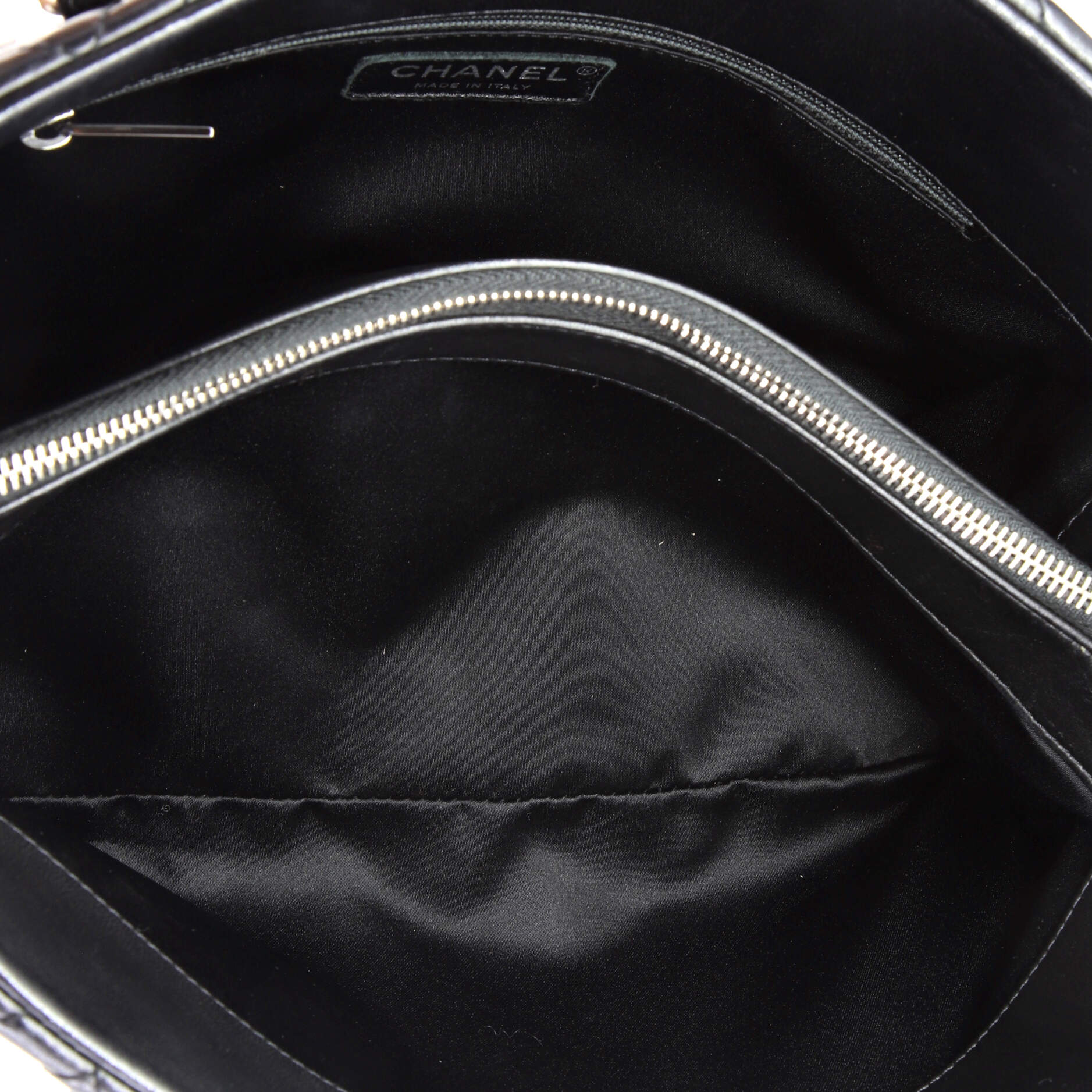 CC Crossing Tote Chevron Lambskin Large
