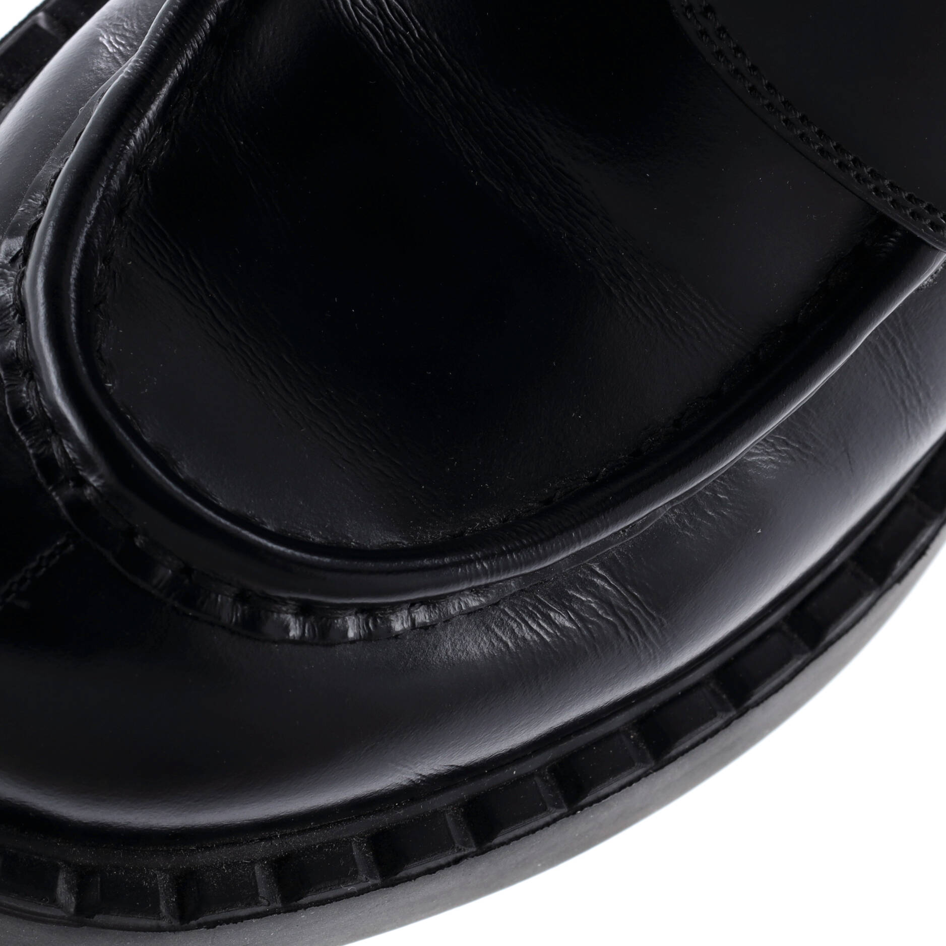 Women's Triangle Logo Loafers Spazzolato Leather