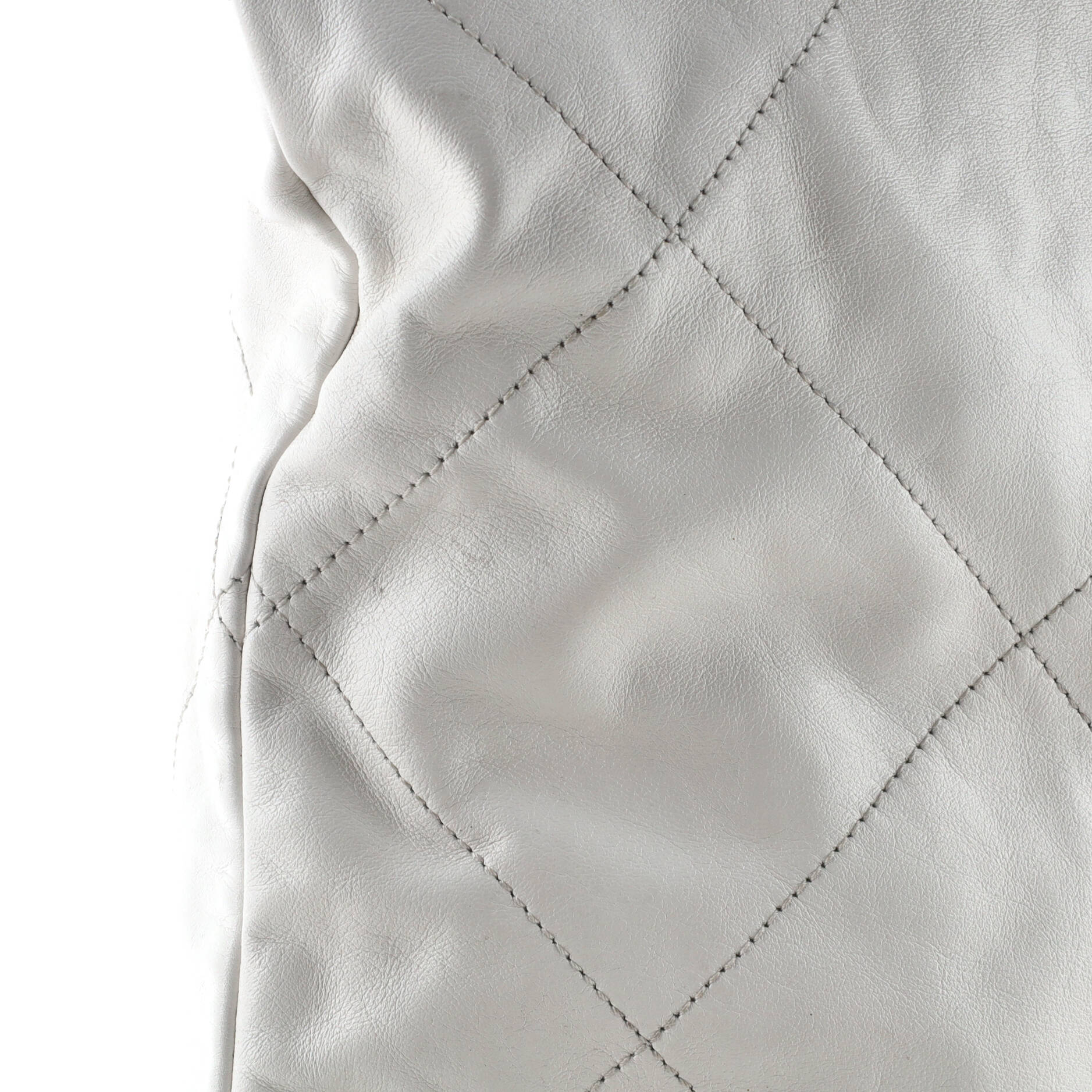 22 Chain Hobo Quilted Calfskin Medium