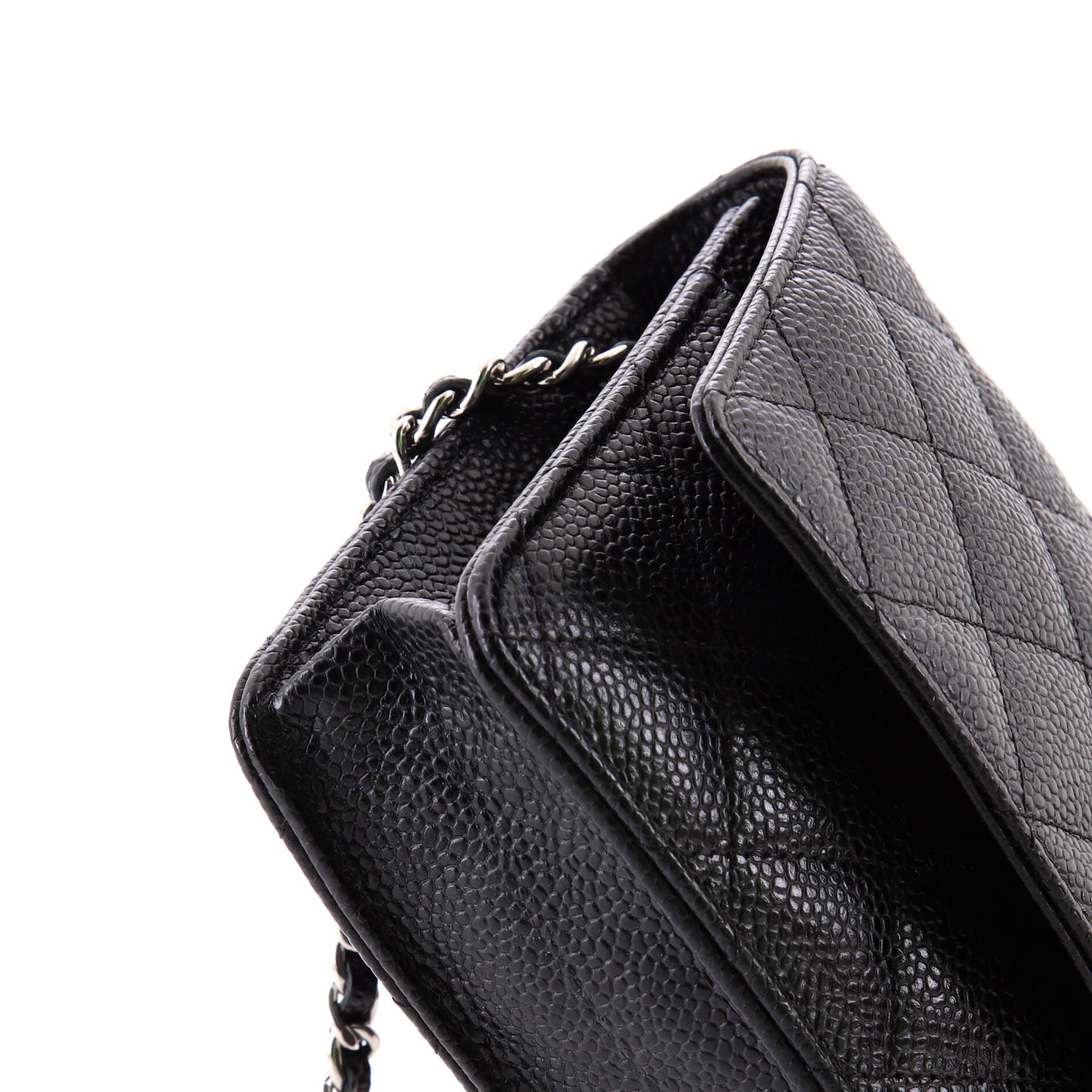 Wallet on Chain Quilted Caviar