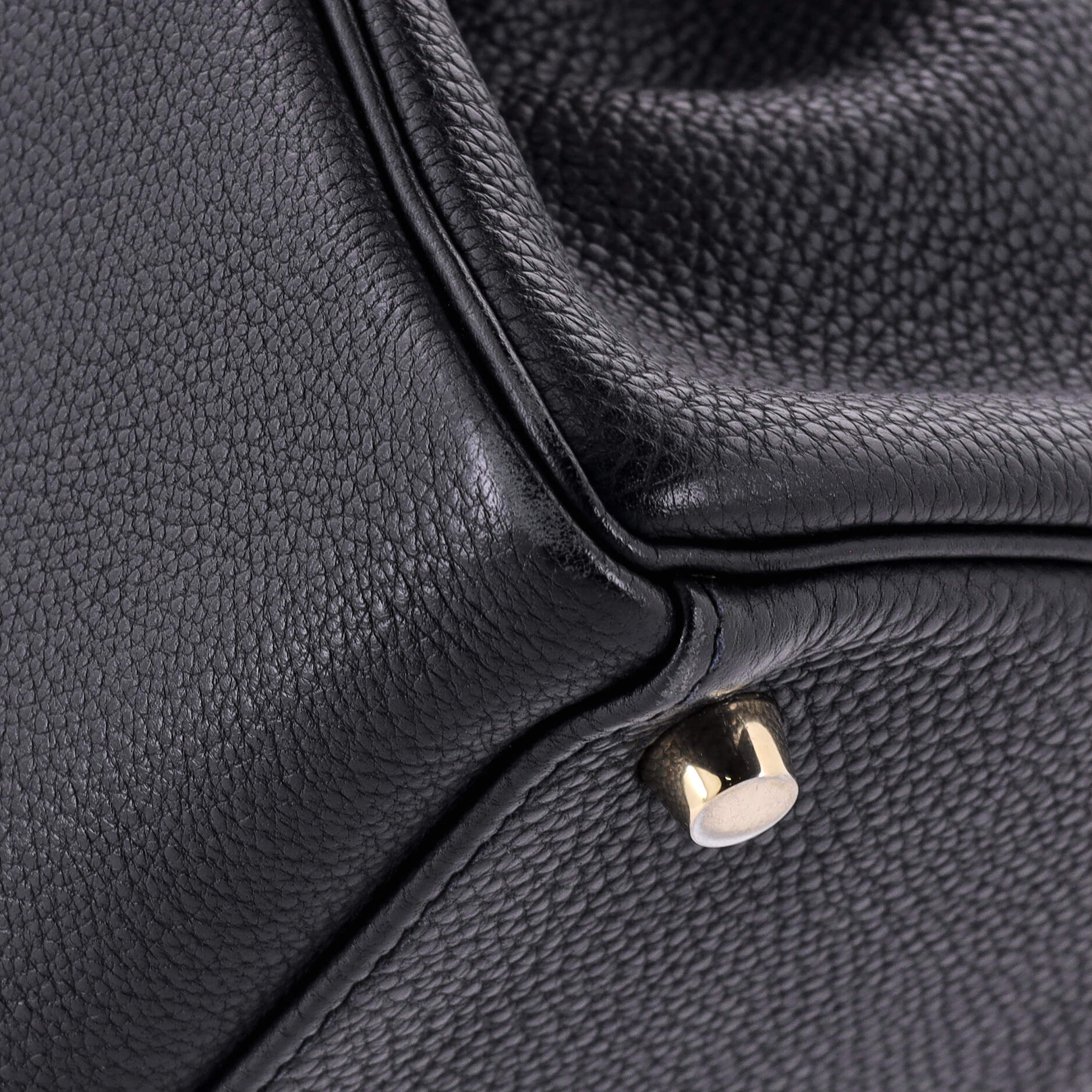 Kelly Handbag Noir Togo with Gold Hardware 32