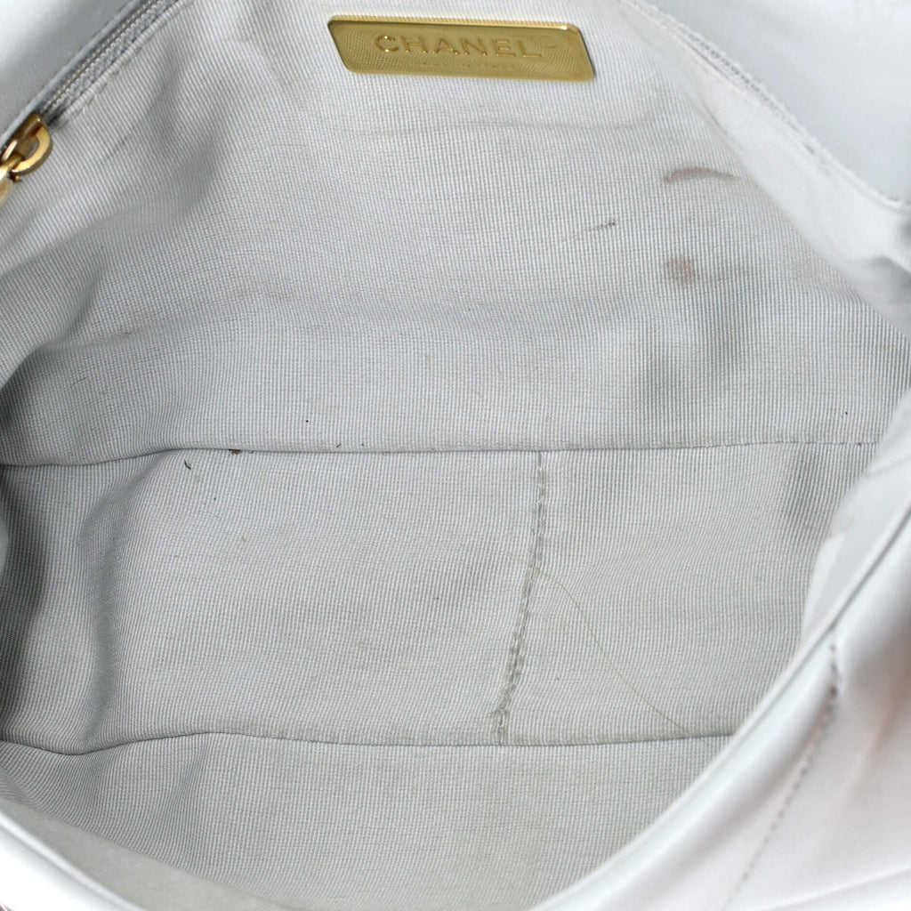 19 Flap Bag Quilted Leather Medium