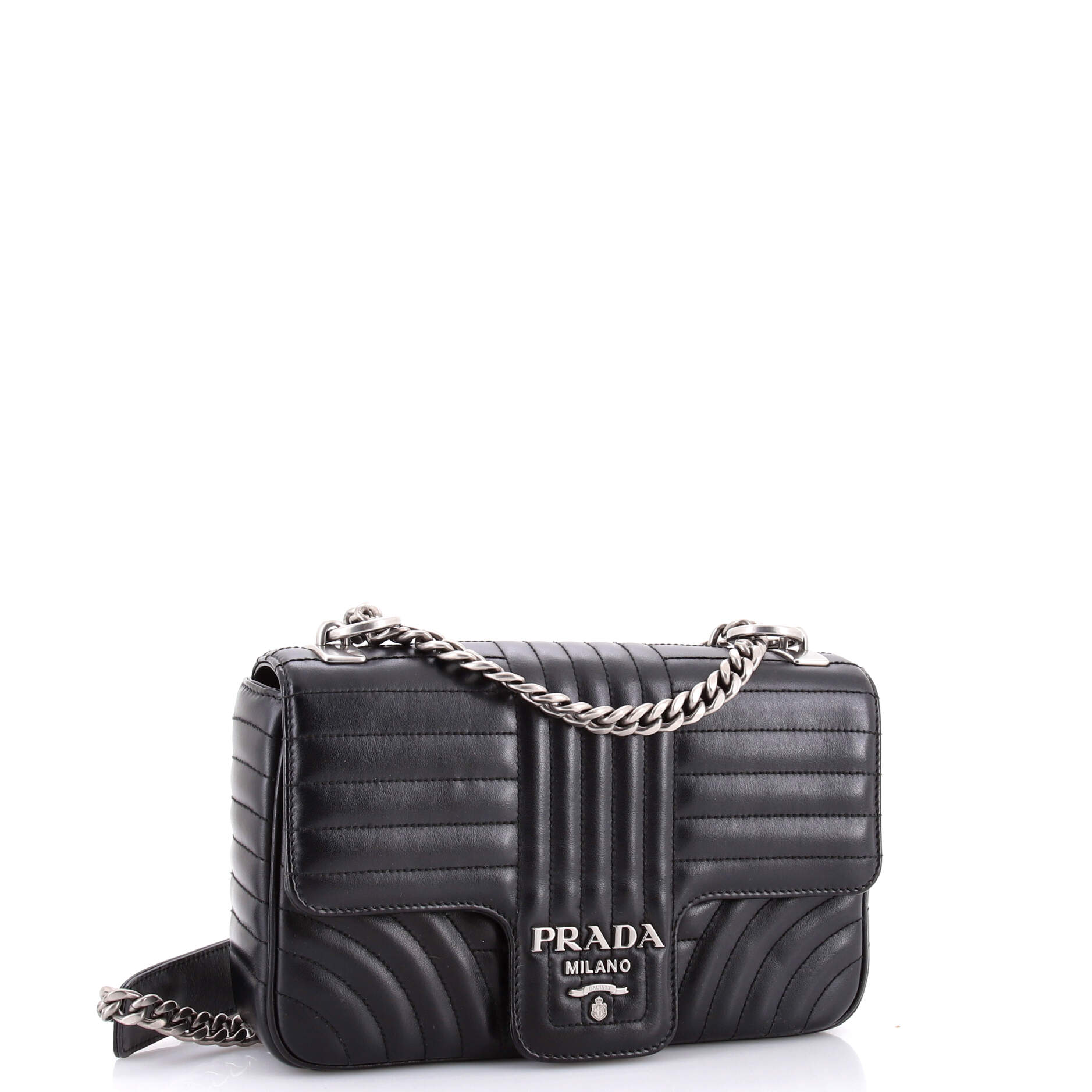 Chain Flap Shoulder Bag Diagramme Quilted Leather Medium
