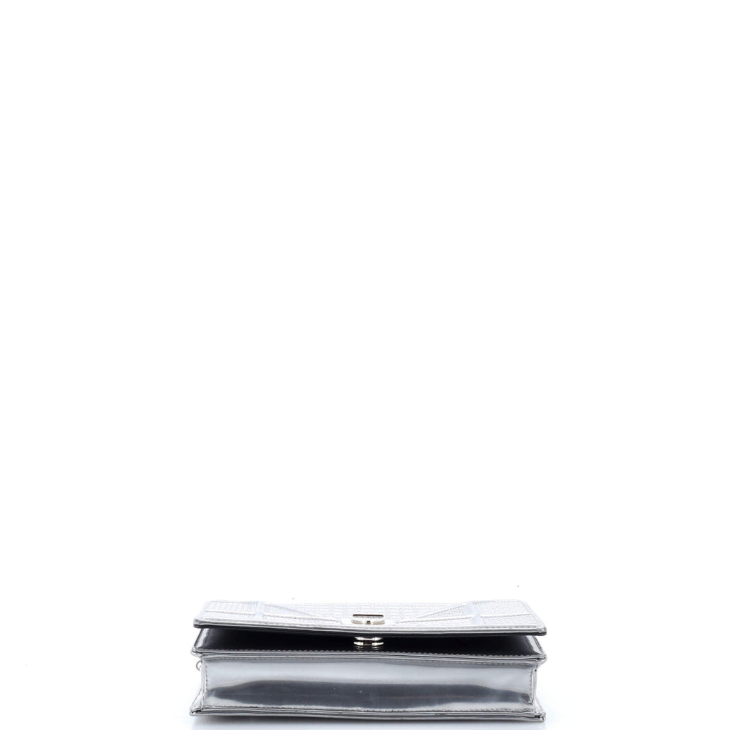 Diorama Wallet on Chain Cannage Embossed Calfskin