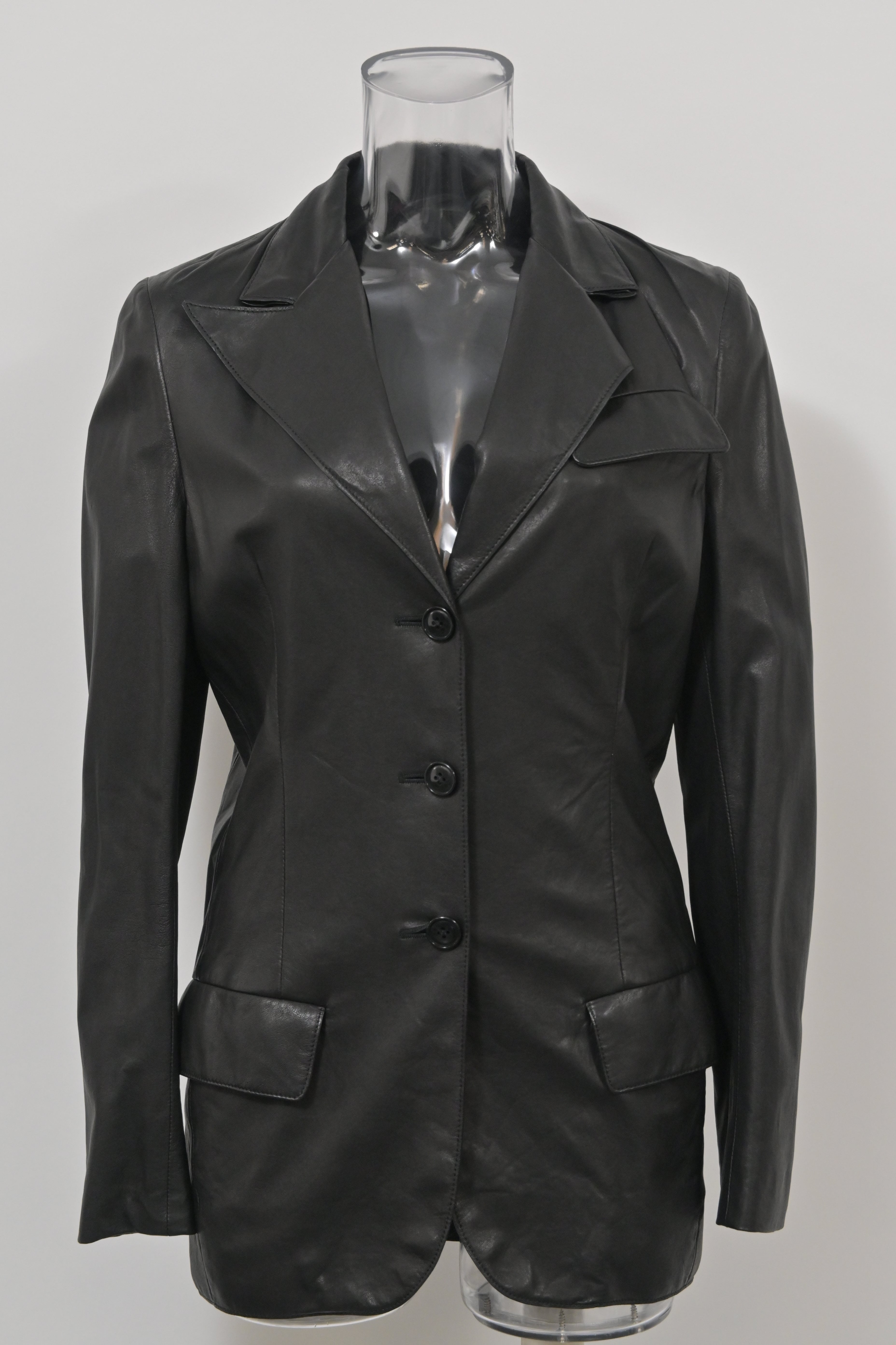 Bottega Veneta Single-Breasted Jacket in Black Leather