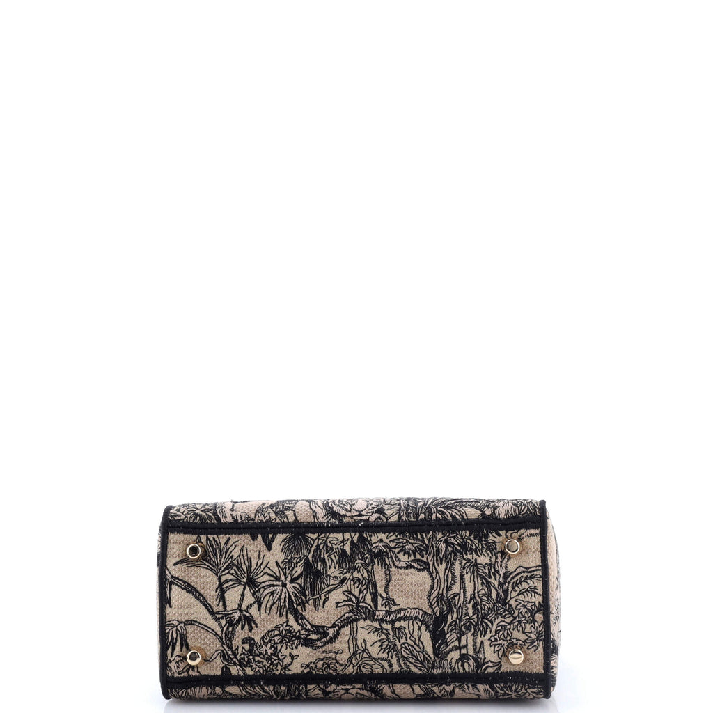 Lady D-Lite Bag Embroidered Canvas Medium