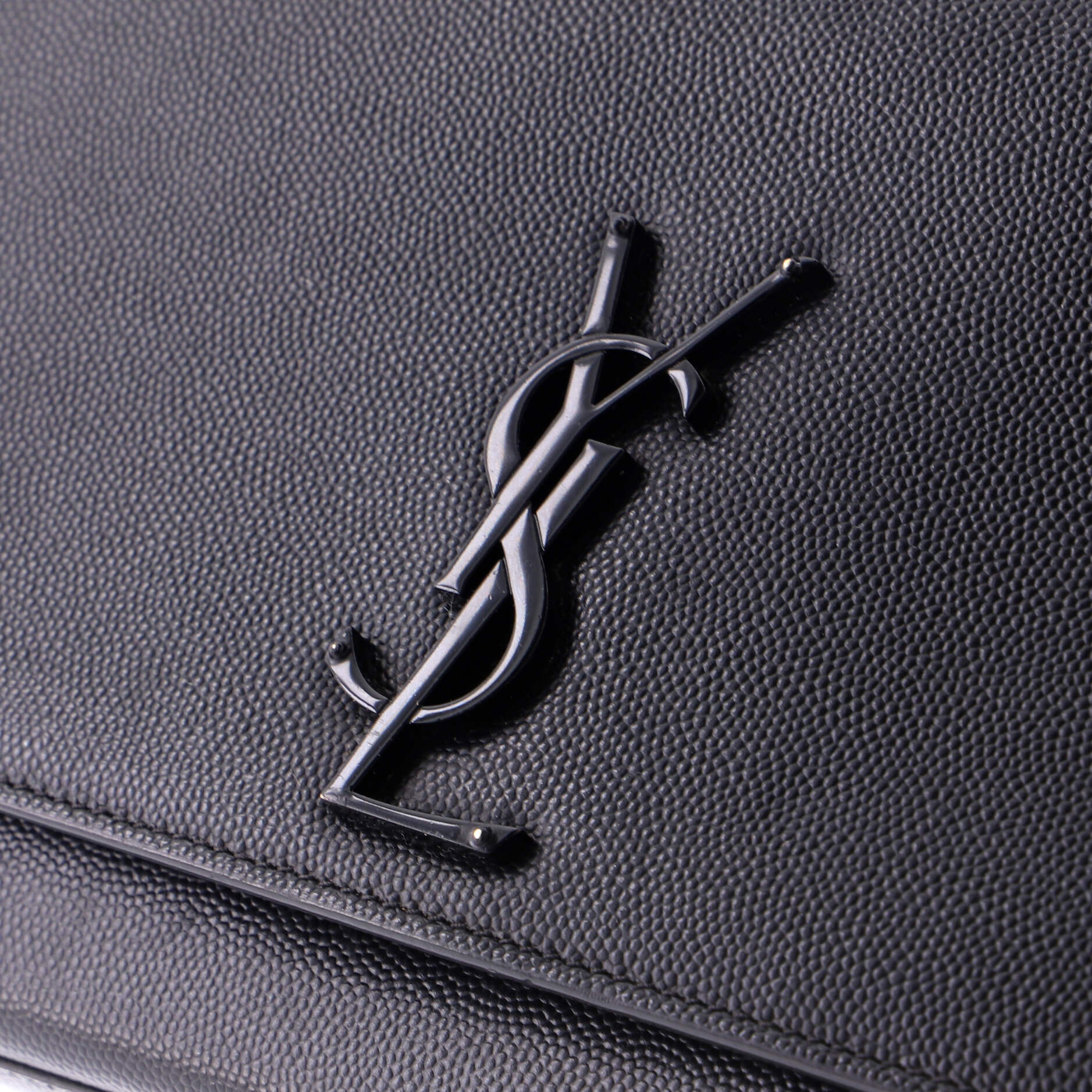 Classic Monogram Crossbody Bag Grainy Leather Medium
