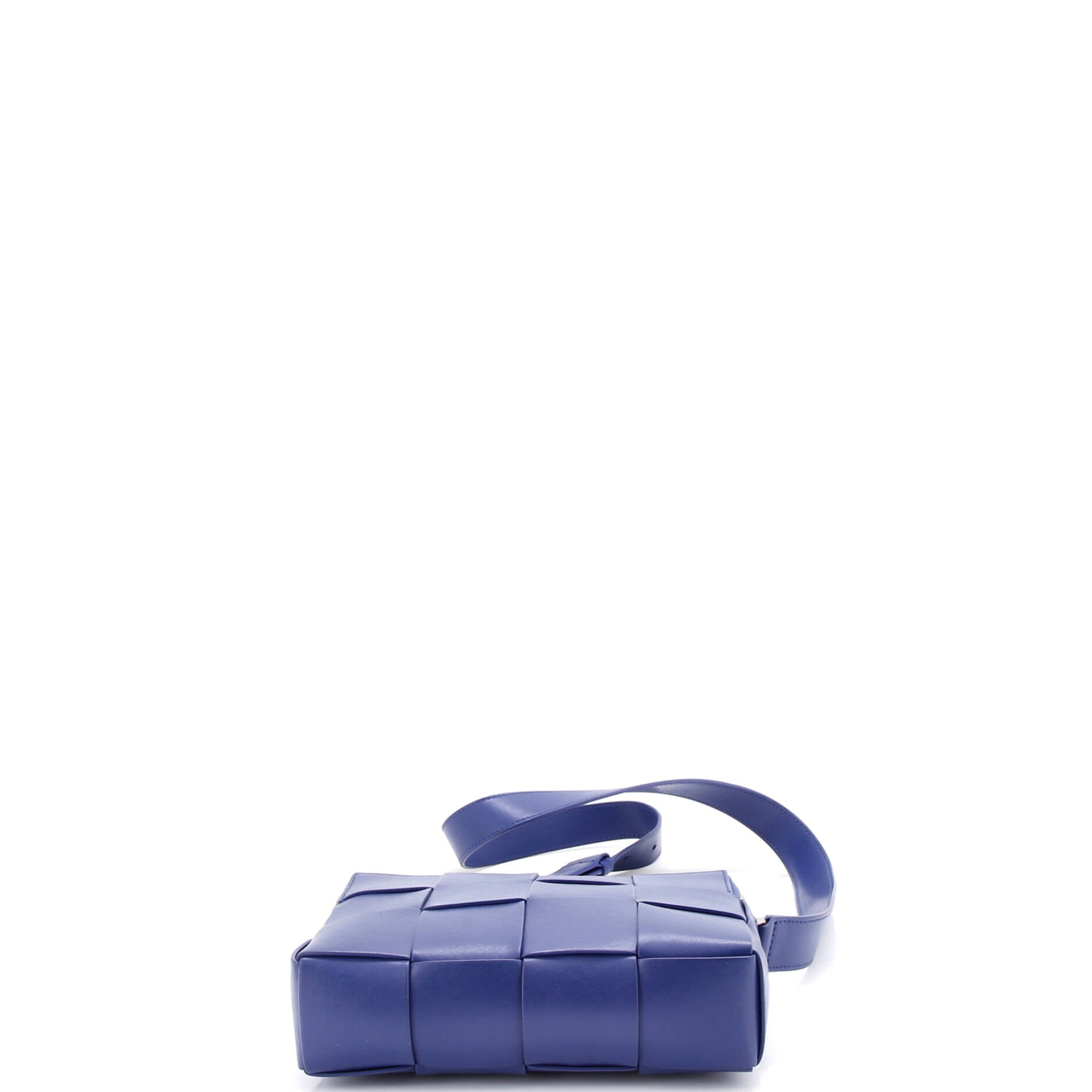 Cassette Camera Crossbody Bag Maxi Intrecciato Leather Small