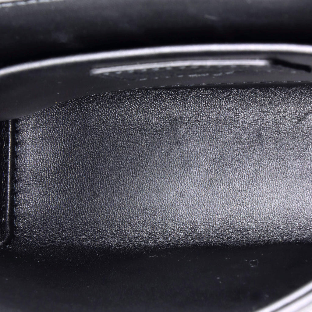 Ultra Matte 30 Montaigne Box Bag Leather