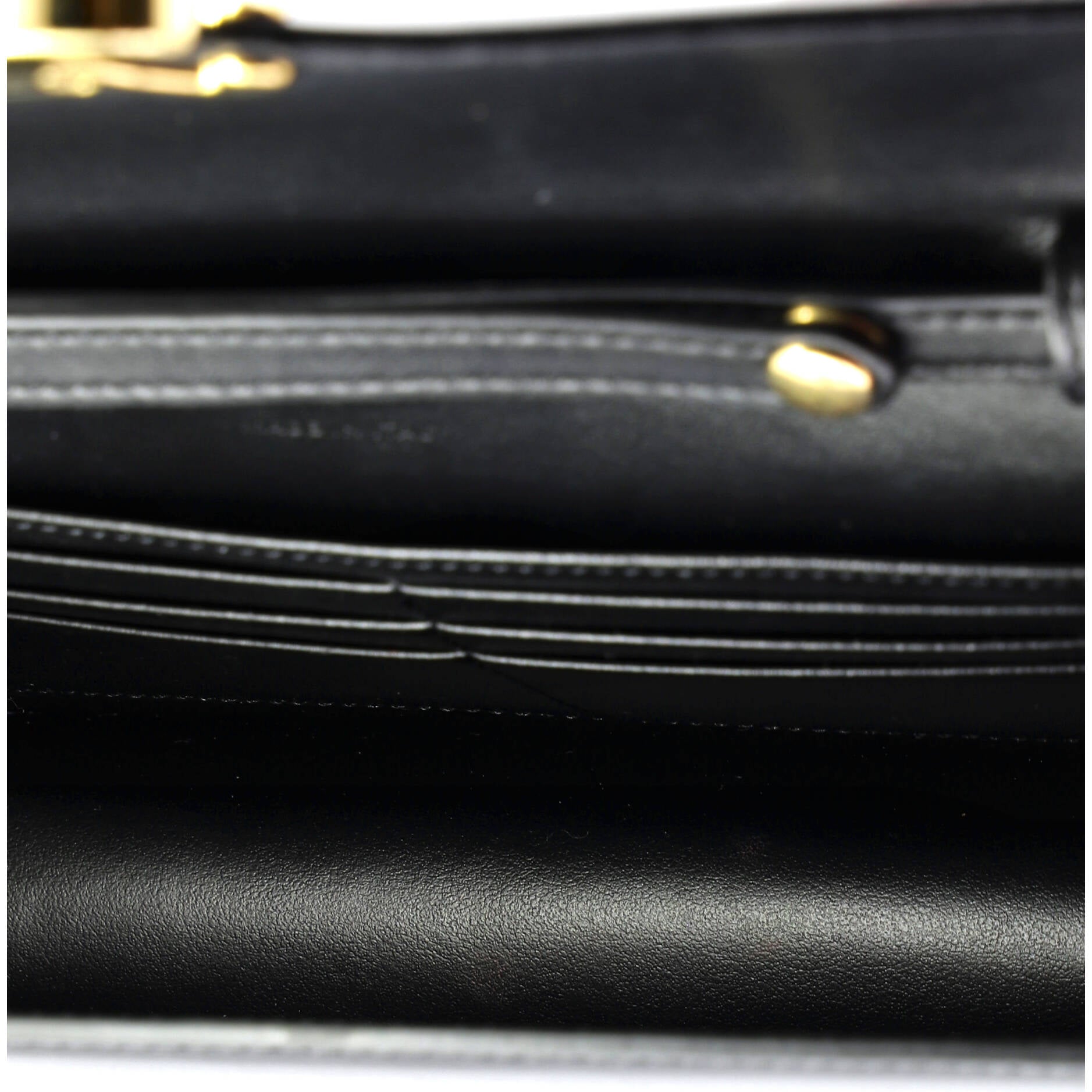 Margo Triomphe Wallet on Chain Leather