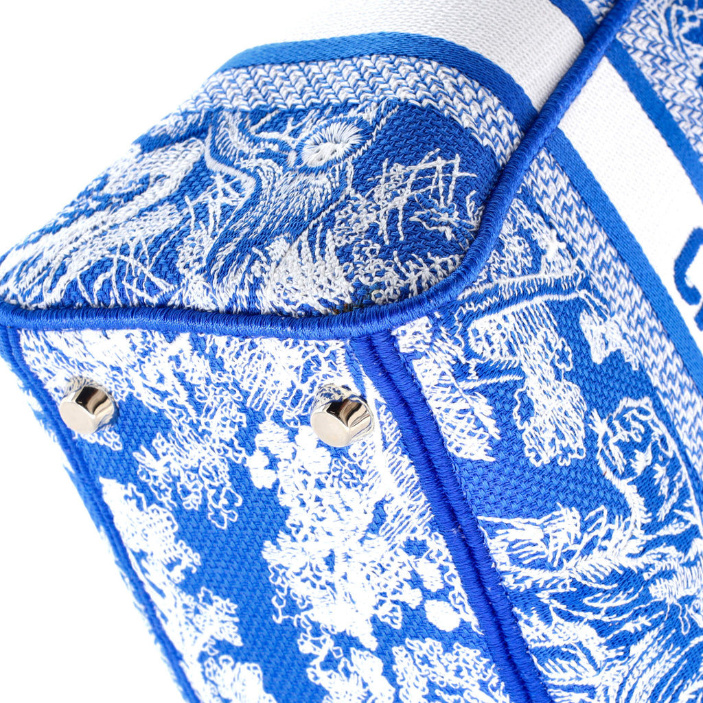 Lady D-Lite Bag Embroidered Canvas Medium