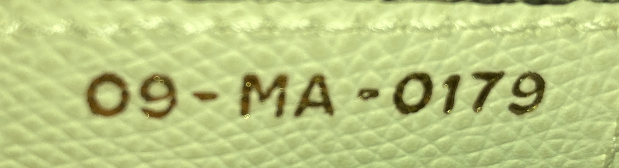 Saddle Handbag Leather Medium