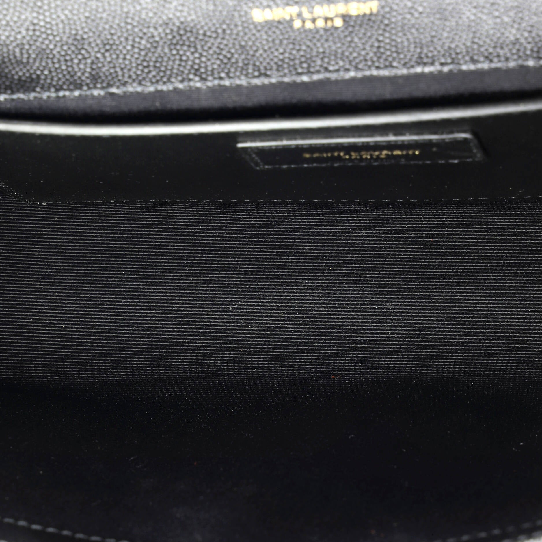 Classic Monogram Crossbody Bag Grainy Leather Medium