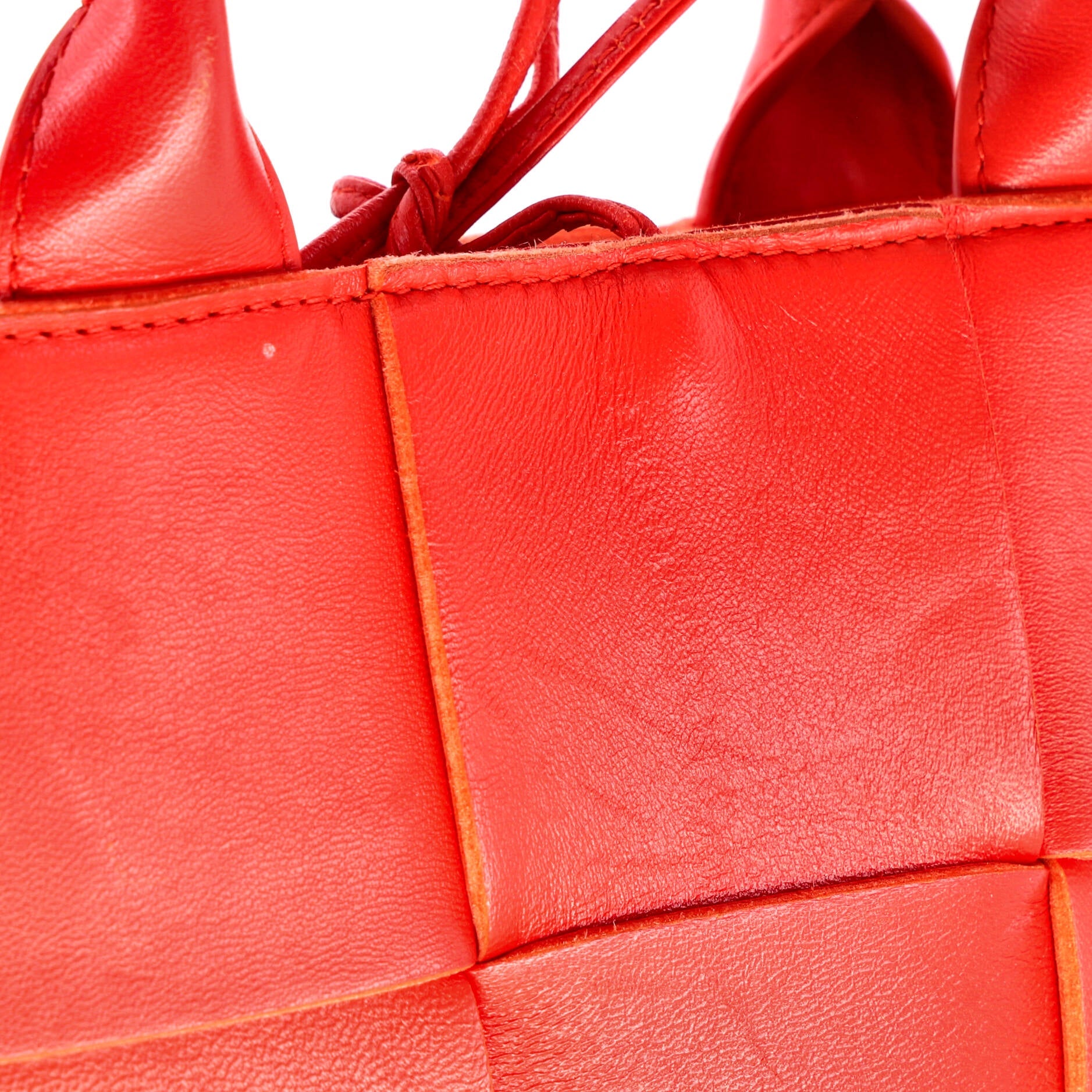 Arco Tote Maxi Intrecciato Leather Candy
