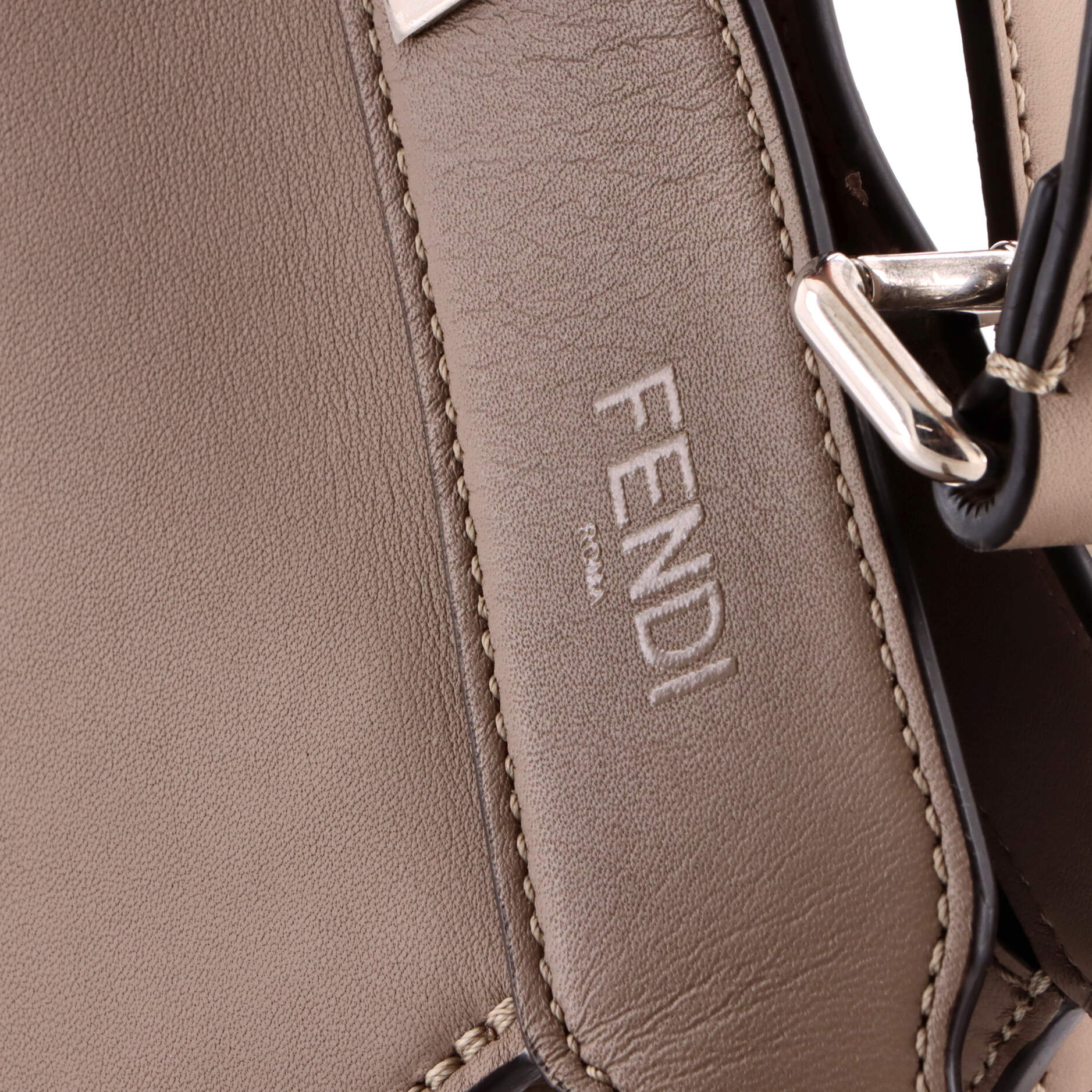 Logo Side Knot Peekaboo ISeeU Bag Leather Small