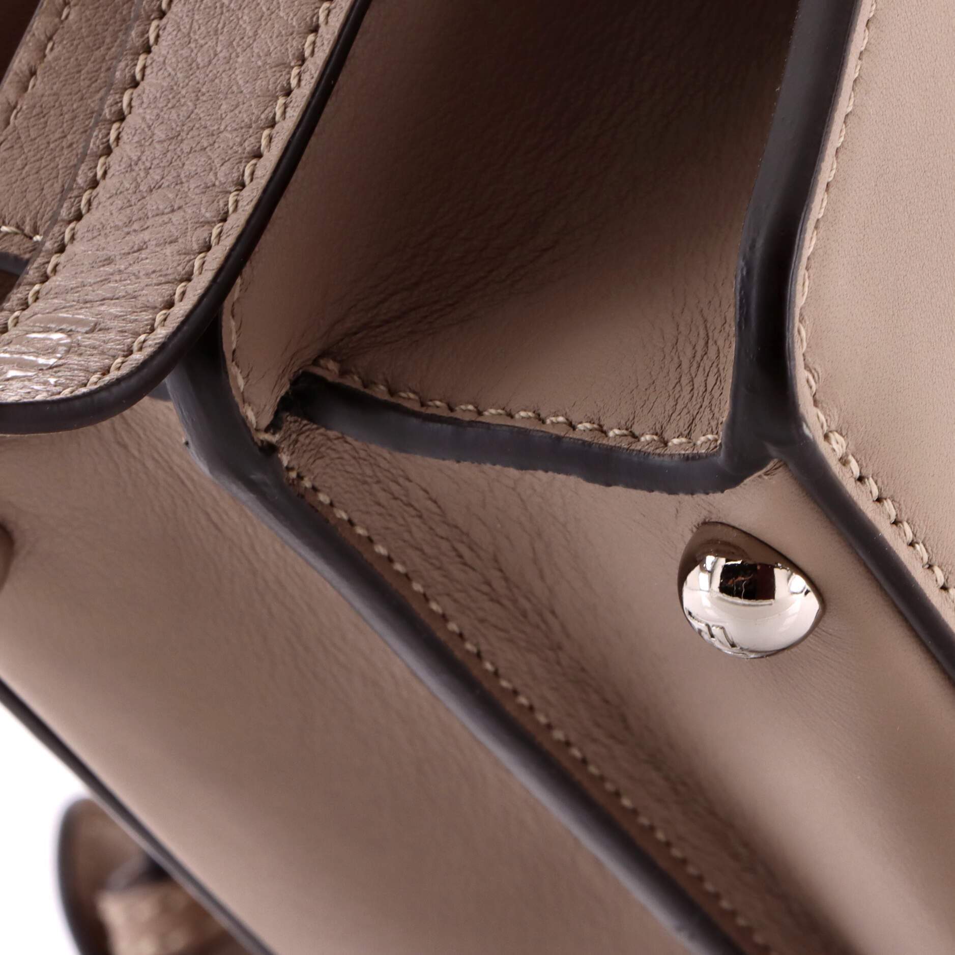 Logo Side Knot Peekaboo ISeeU Bag Leather Small