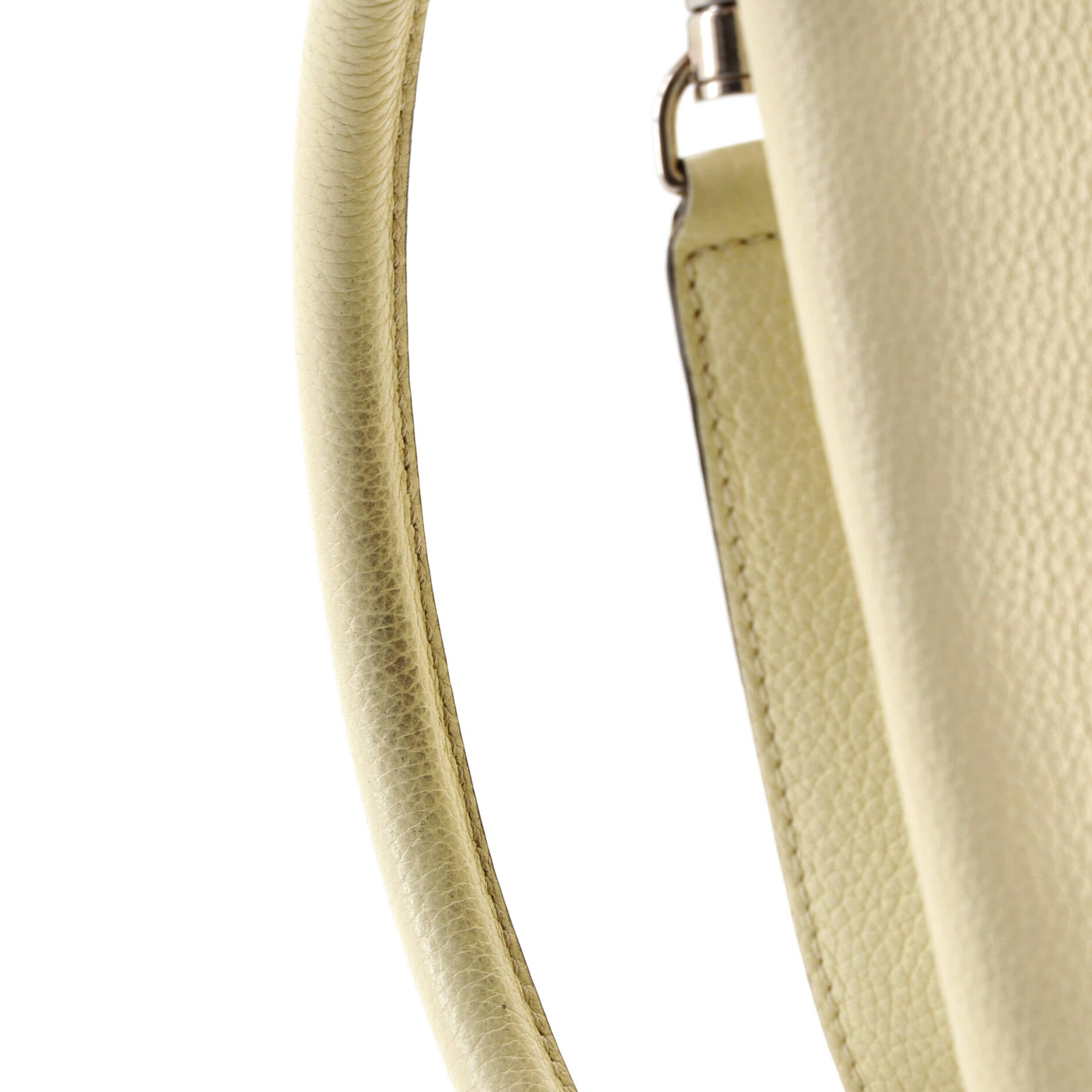 Trapeze Bag Leather Medium
