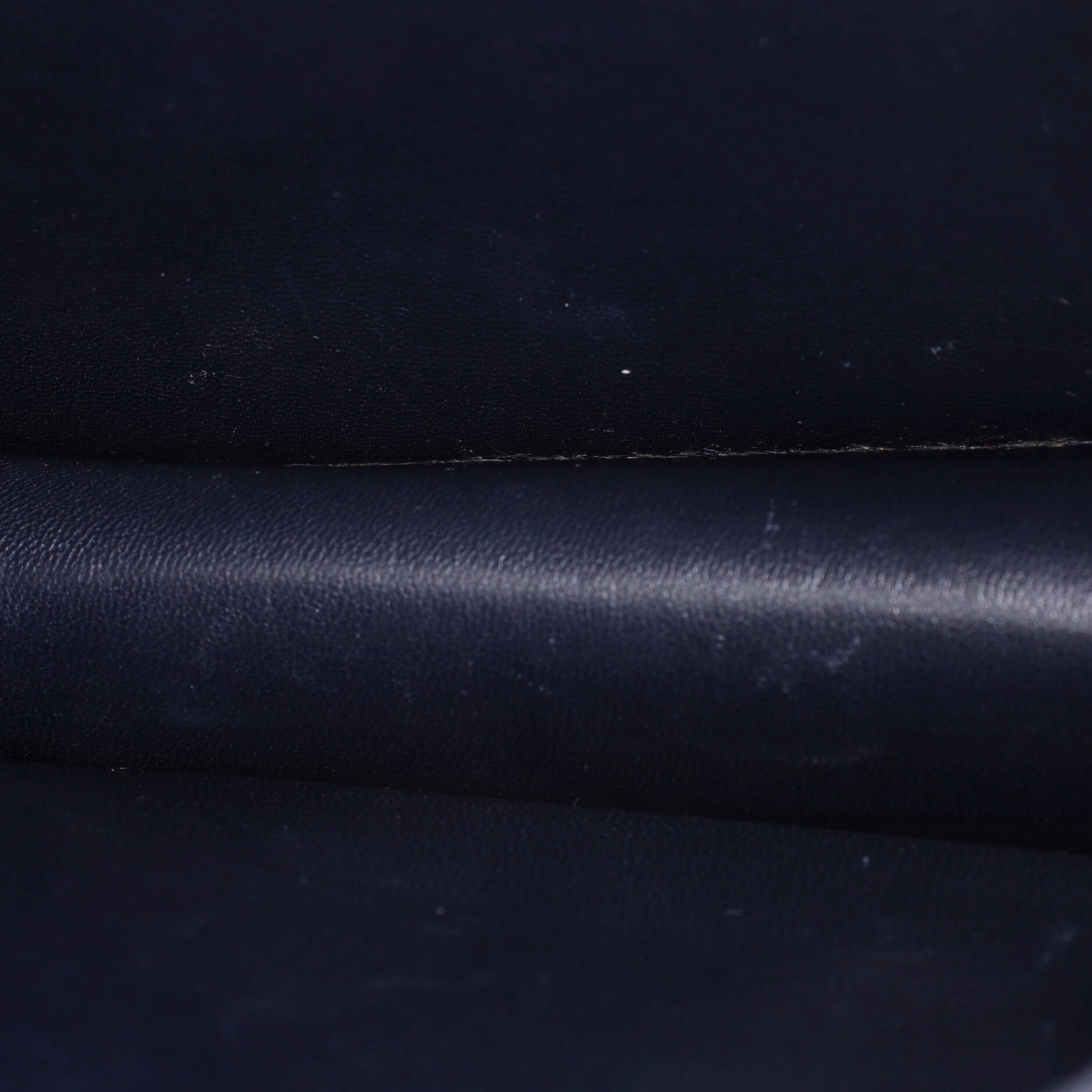 Classic Box Bag Smooth Leather Medium